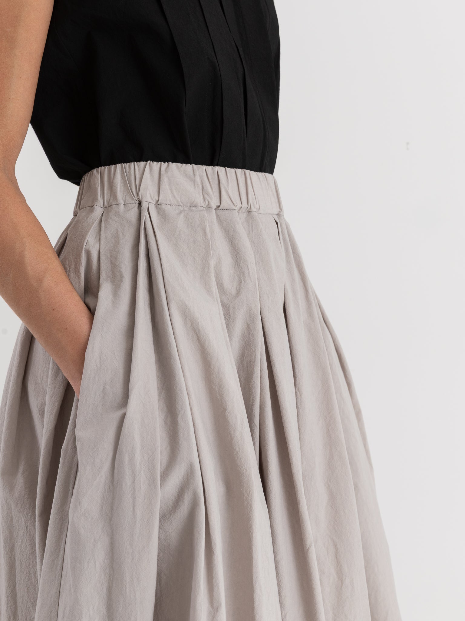 École De Curiosités Solange Skirt in Light Grey - ECOLE DE CURIOSITES at Worthwhile - shop SKIRT