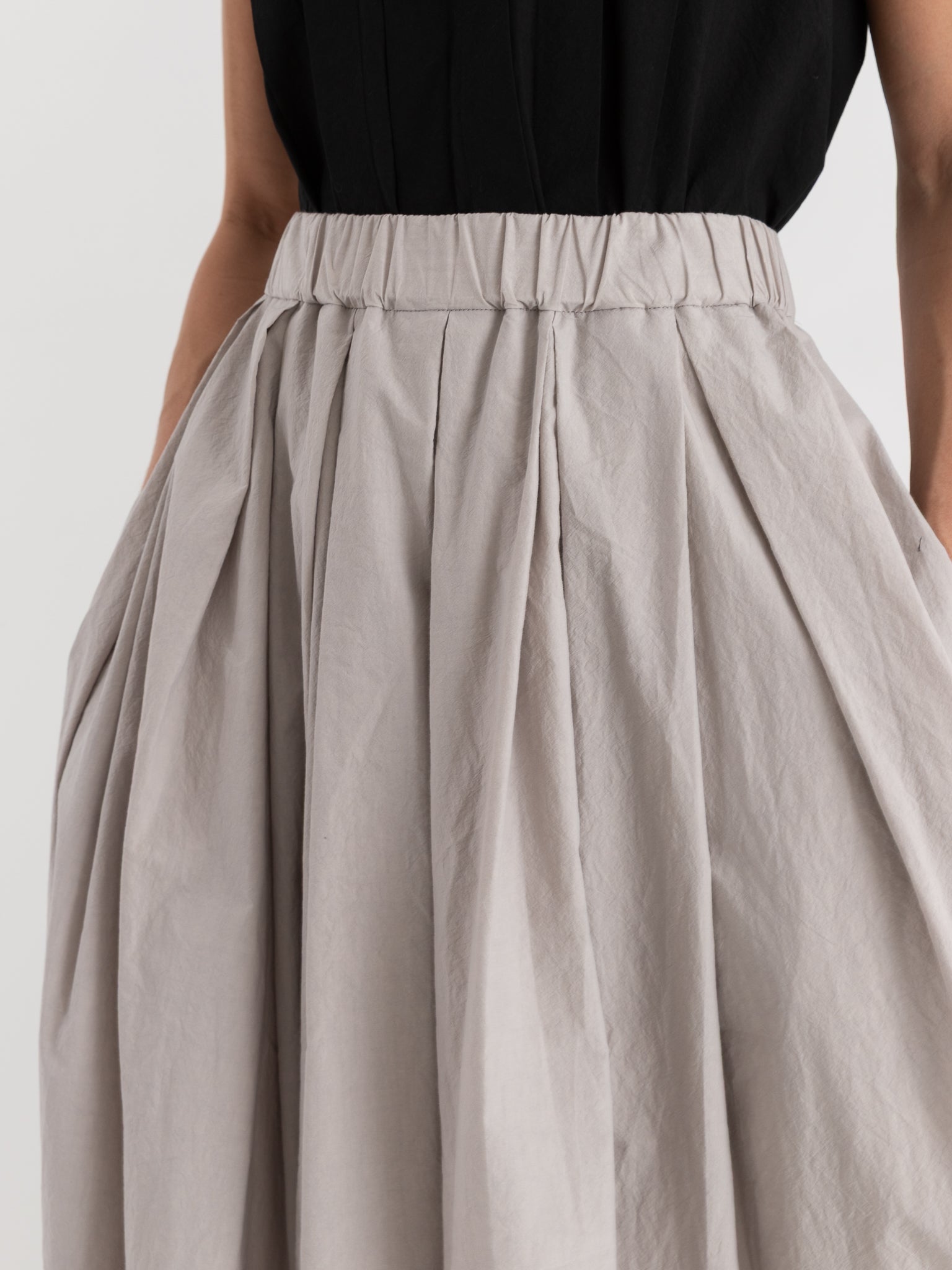 École De Curiosités Solange Skirt in Light Grey - ECOLE DE CURIOSITES at Worthwhile - shop SKIRT