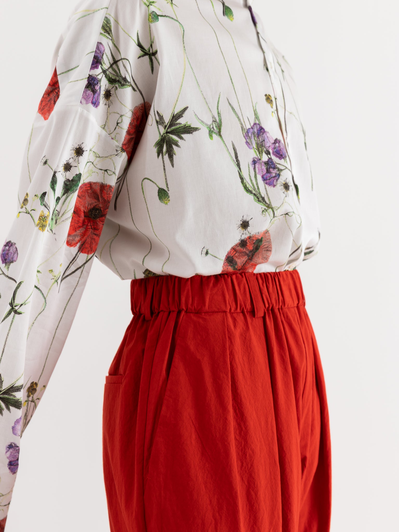 École De Curiosités Pat Pants in Red - ECOLE DE CURIOSITES at Worthwhile - shop PANT