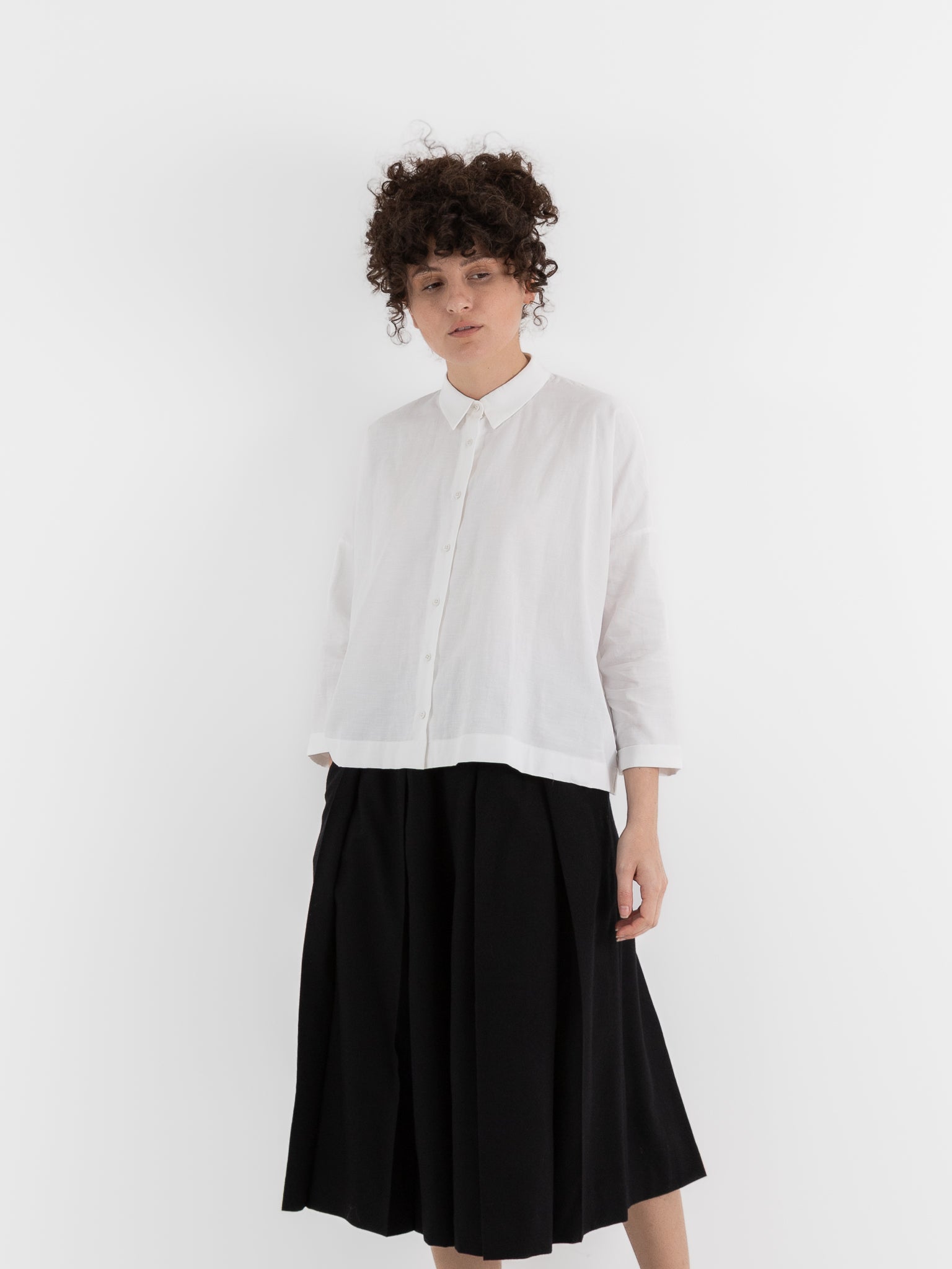 École De Curiosités Brigitte Shirt in Off White - ECOLE DE CURIOSITES at Worthwhile - shop TOP