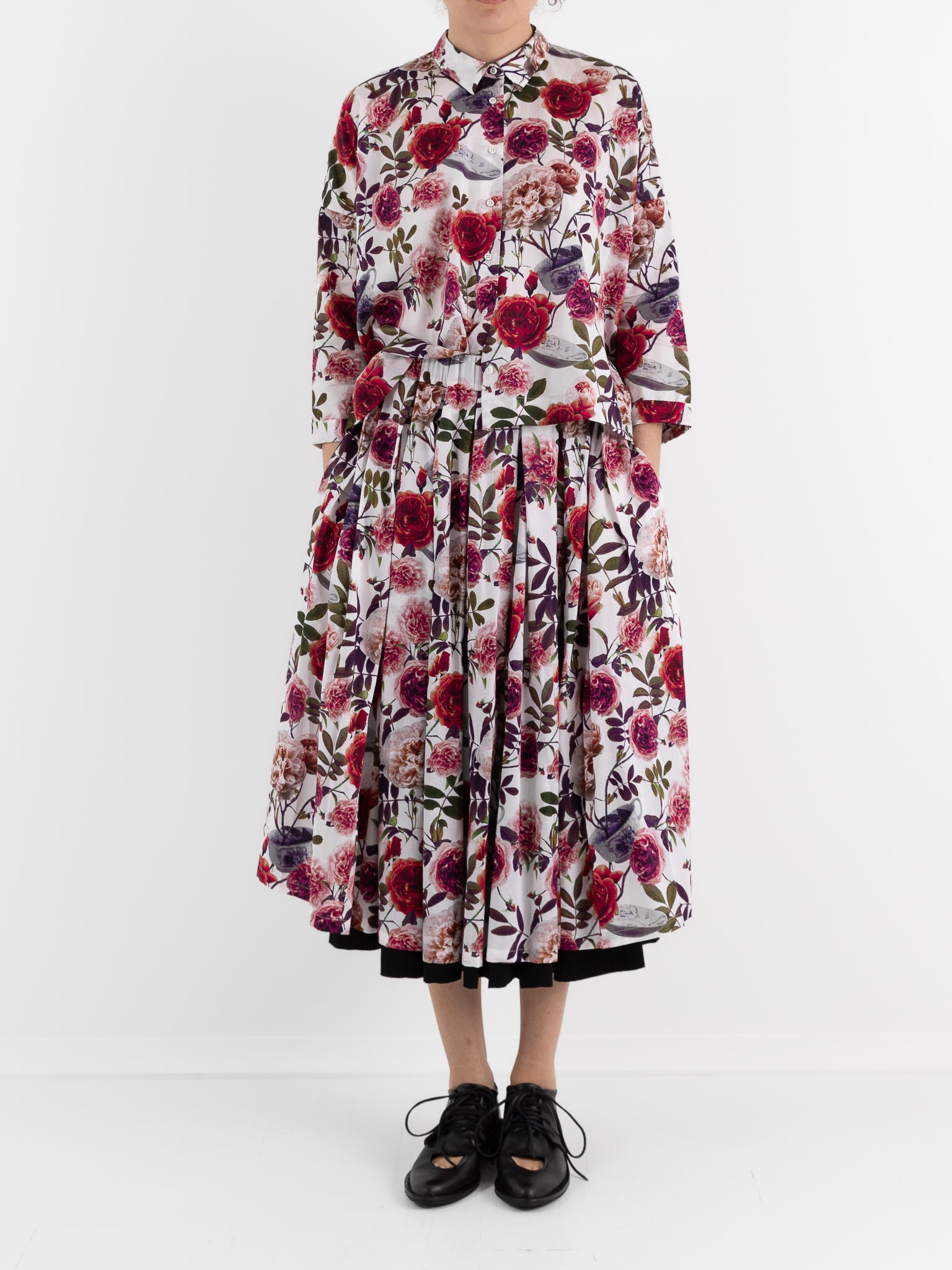 École De Curiosités Solange Reversible Skirt in White/Roses - ECOLE DE CURIOSITES at Worthwhile - shop SKIRT