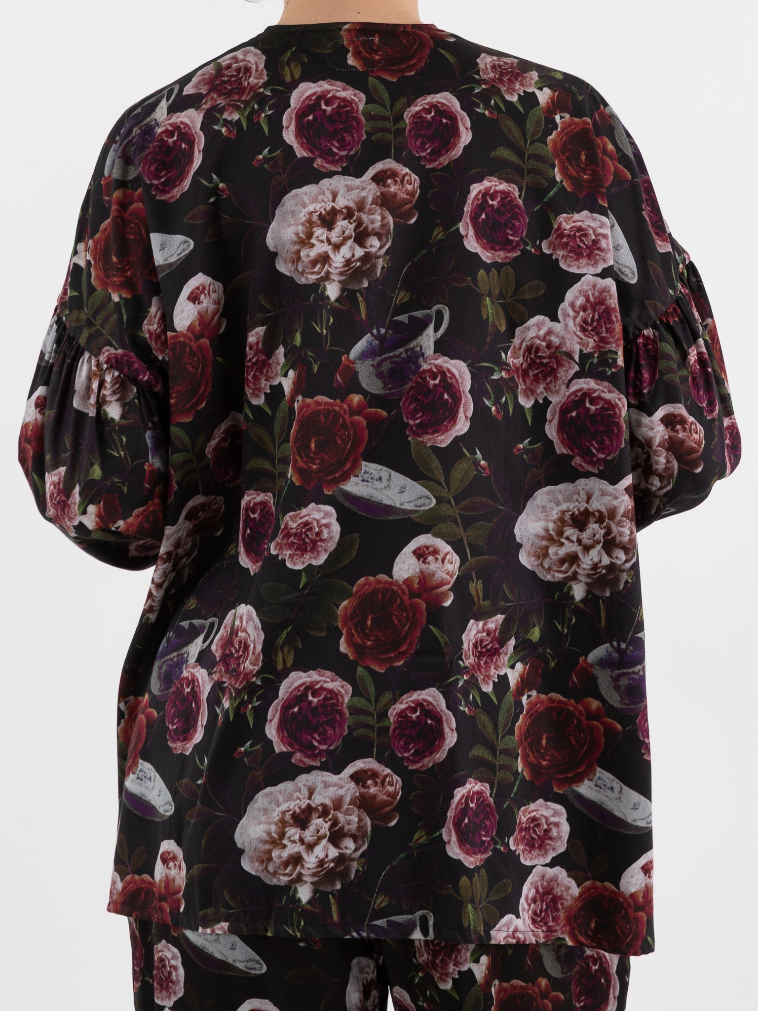 École De Curiosités Basil Shirt in Black/Roses - ECOLE DE CURIOSITES at Worthwhile - shop TOP