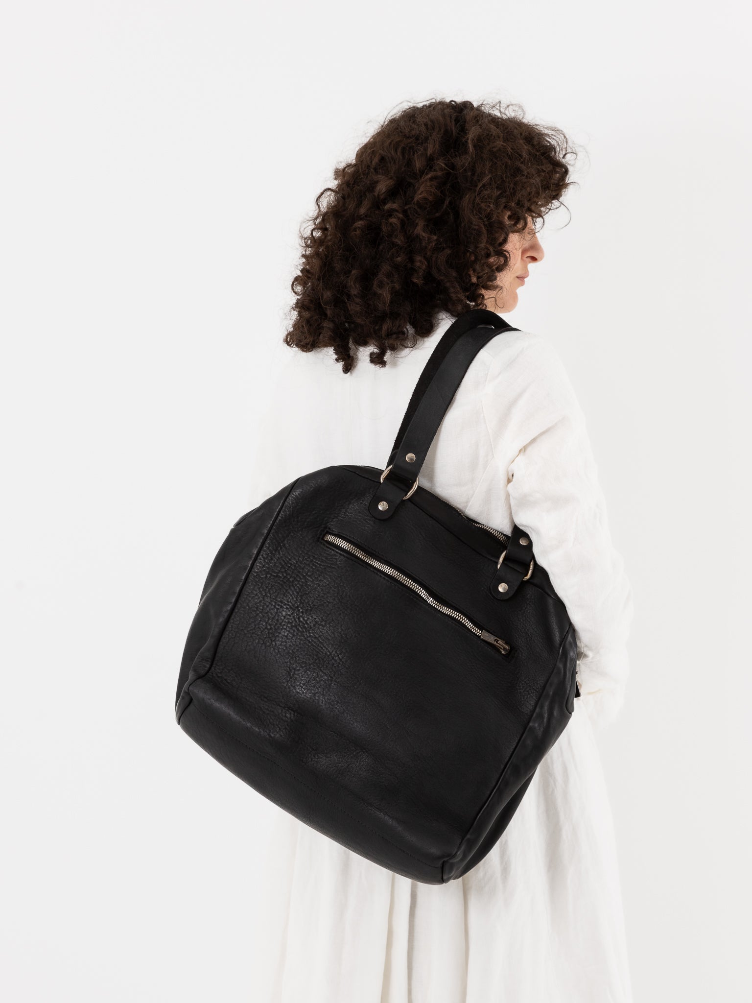 Guidi Doctor Bag DR01 in Black - GUIDI at Worthwhile - shop BAG