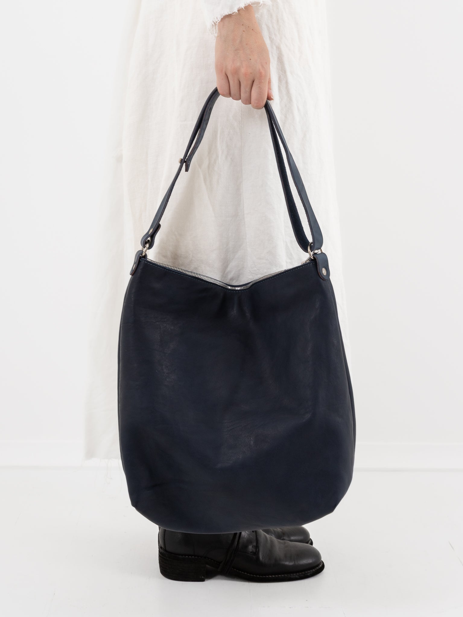 Guidi Shoulder Bag RA01 in Navy - GUIDI at Worthwhile - shop BAG