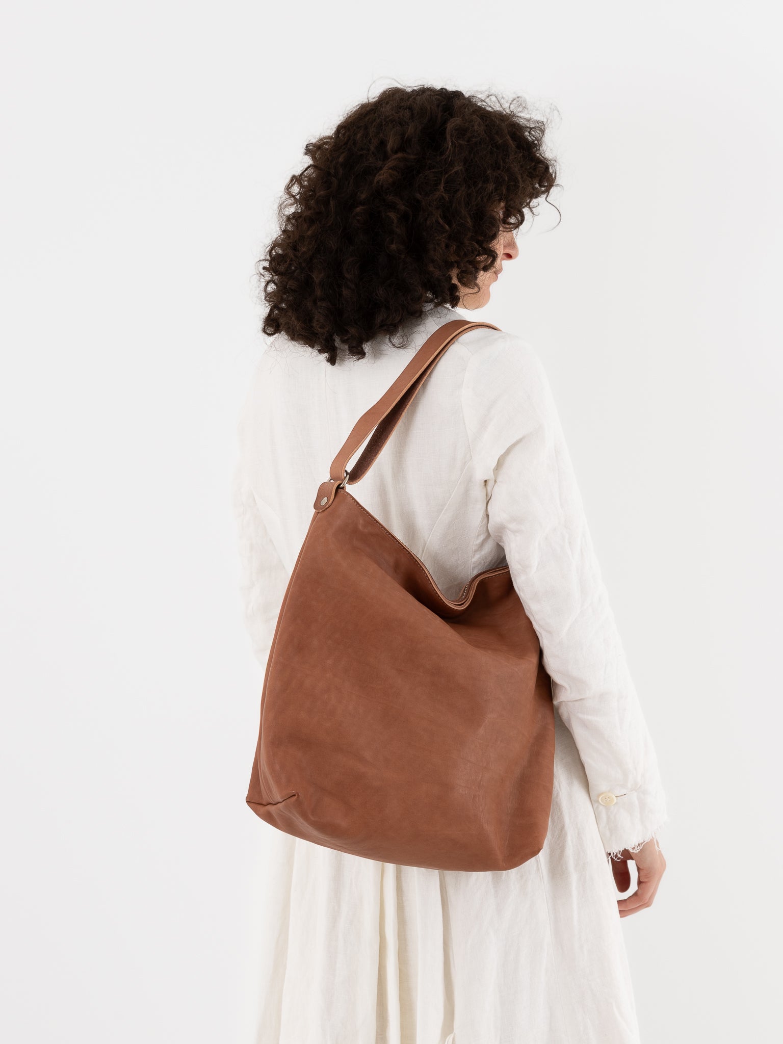 Guidi Shoulder Bag RA01 in Taupe - GUIDI at Worthwhile - shop BAG