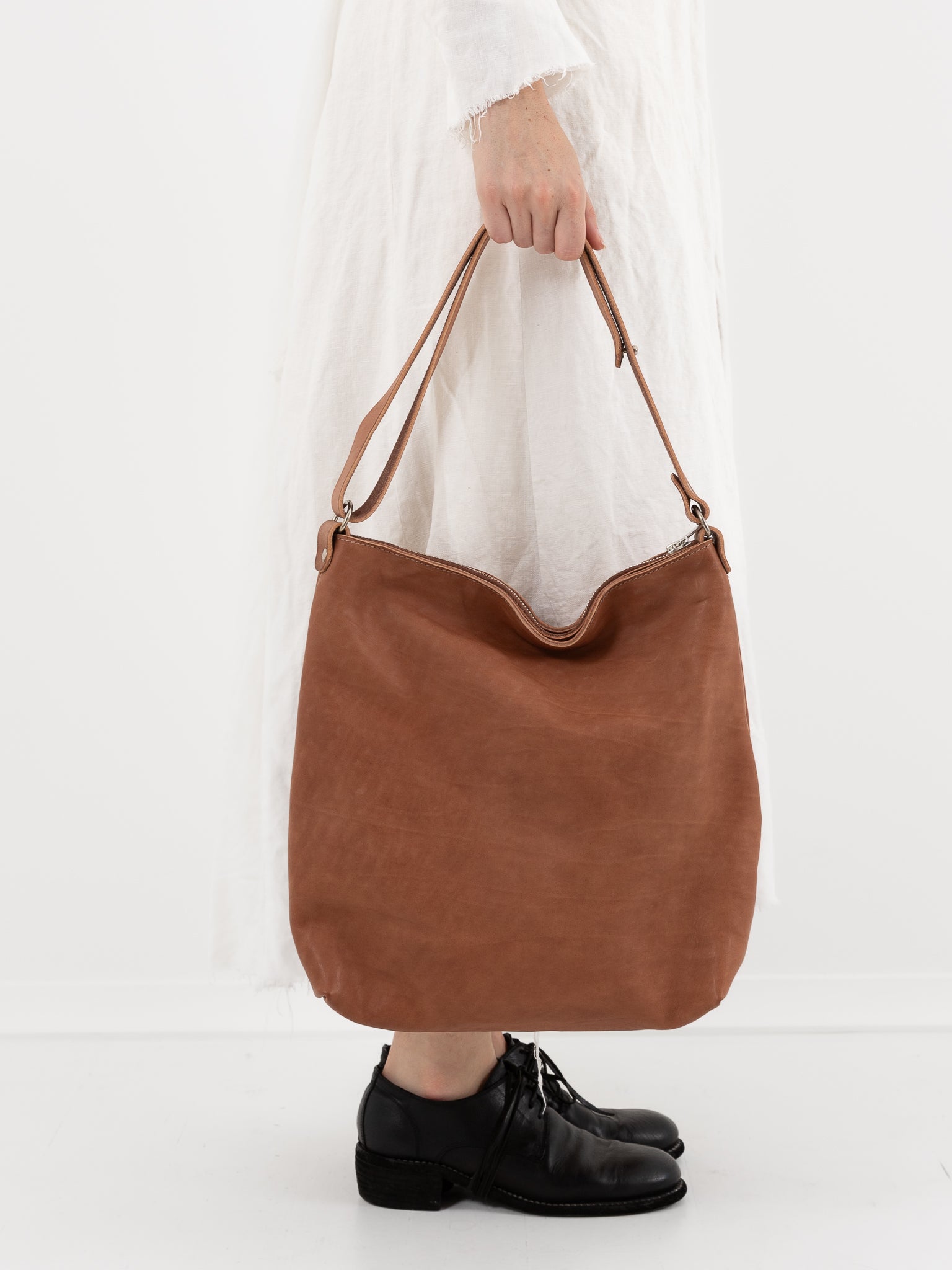Guidi Shoulder Bag RA01 in Taupe - GUIDI at Worthwhile - shop BAG
