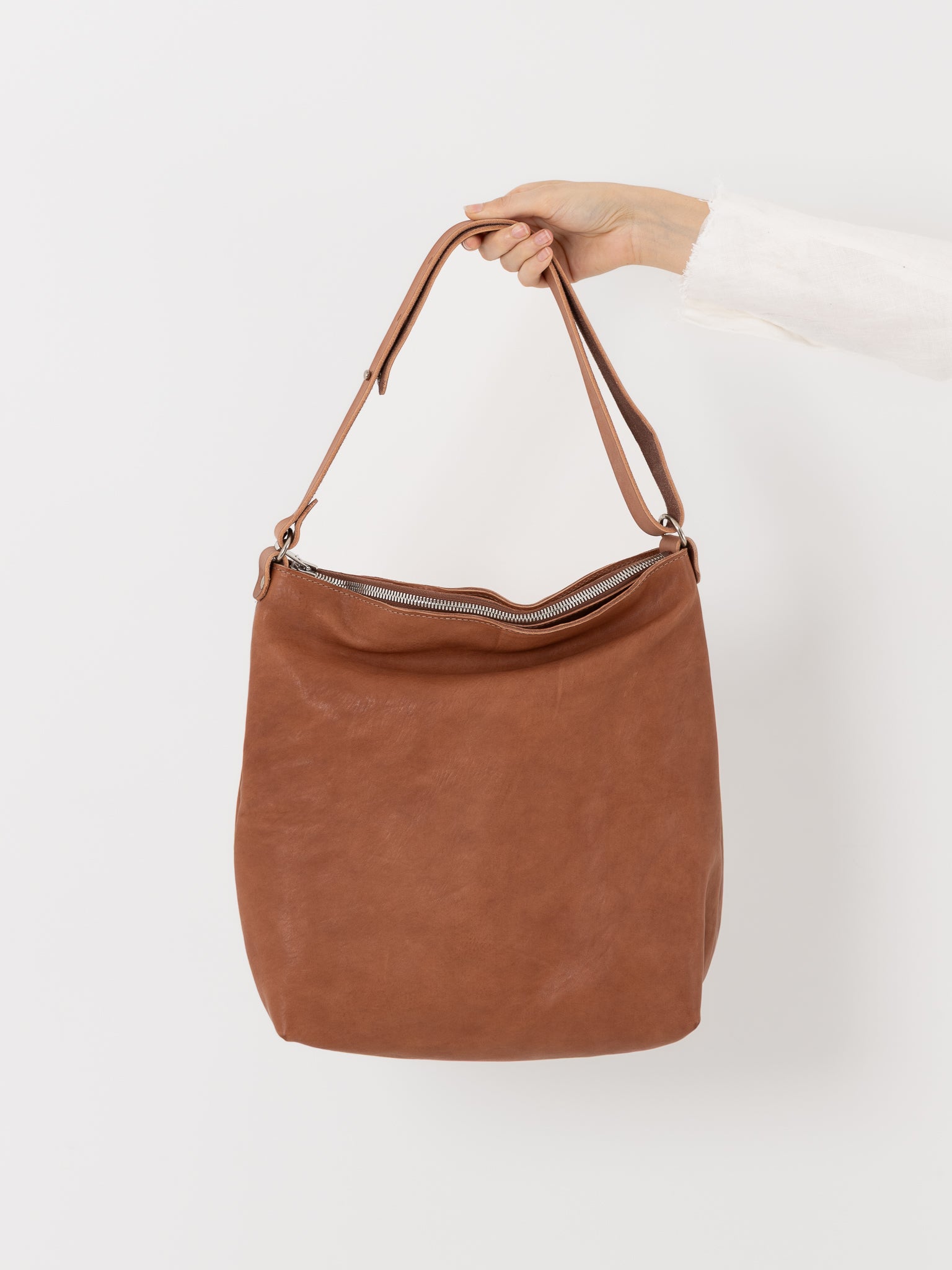 Guidi Shoulder Bag RA01 in Taupe - GUIDI at Worthwhile - shop BAG