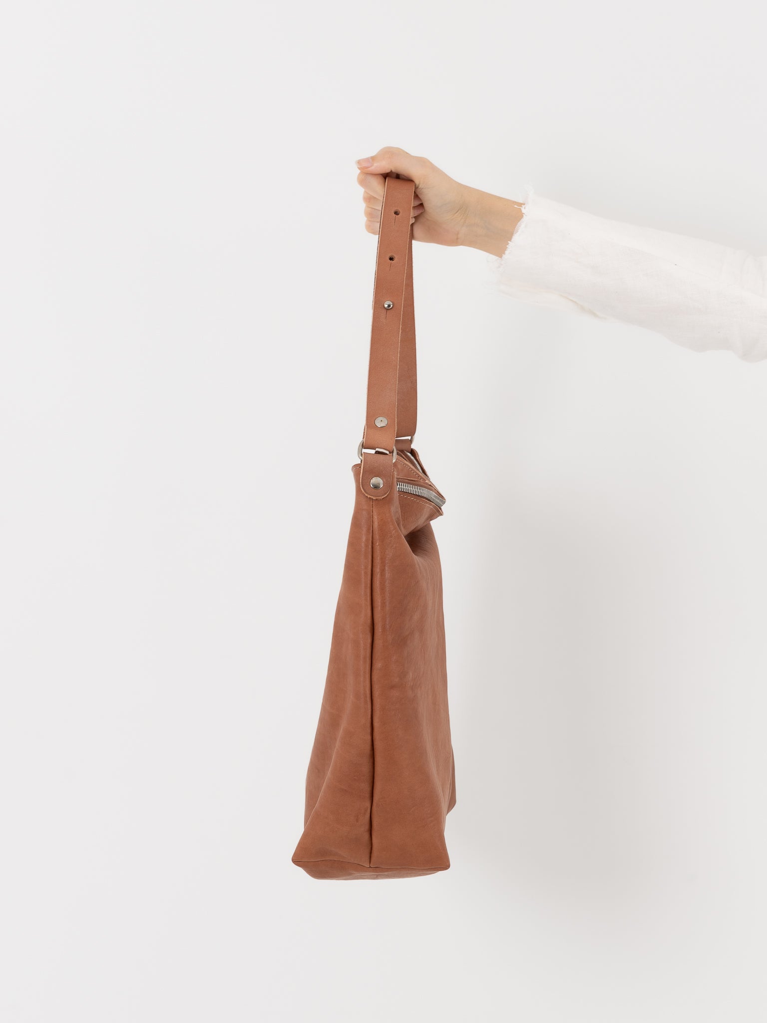 Guidi Shoulder Bag RA01 in Taupe - GUIDI at Worthwhile - shop BAG