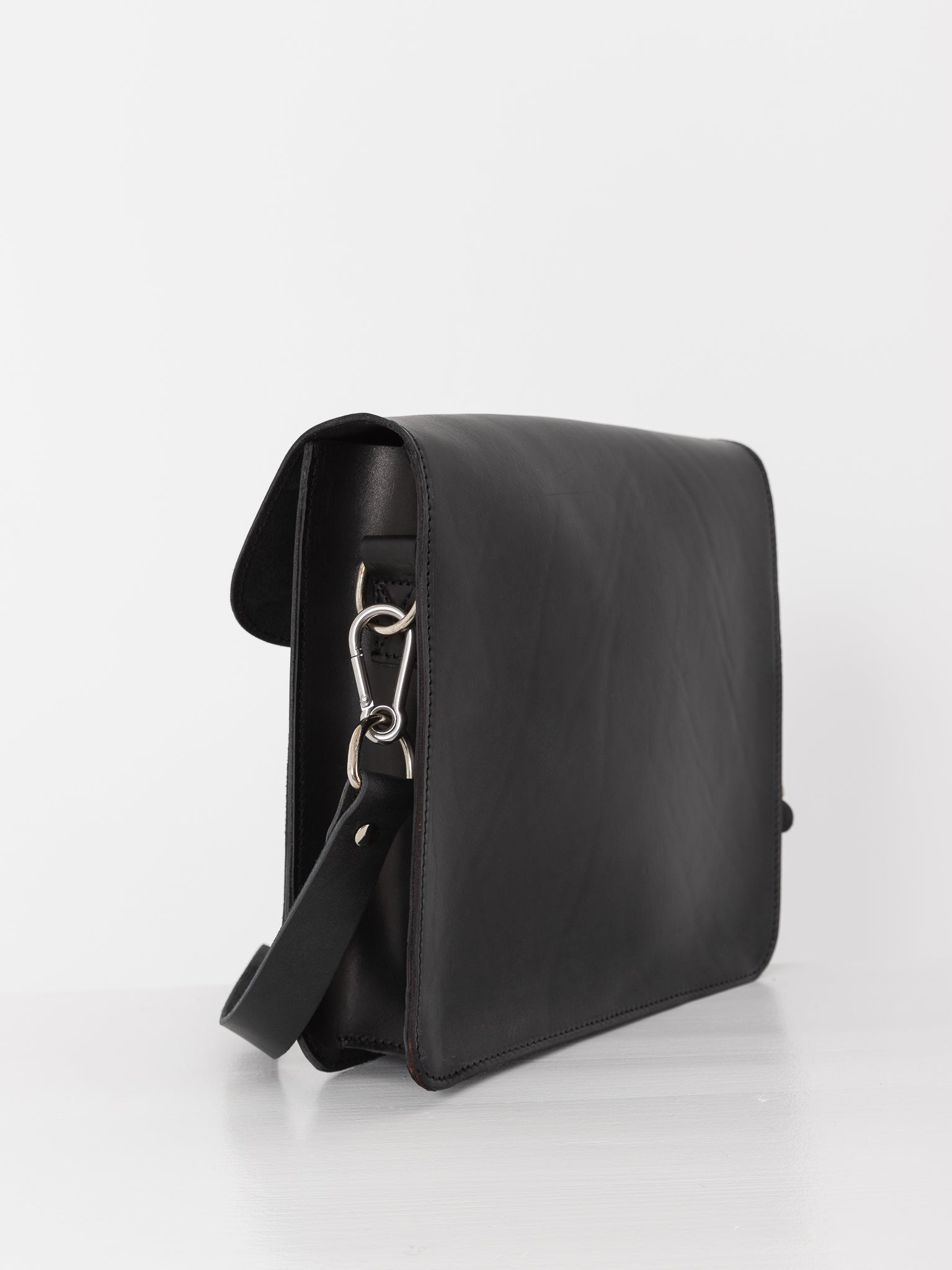 Guidi Crossbody Satchel CM8 in Black - GUIDI at Worthwhile - shop BAG