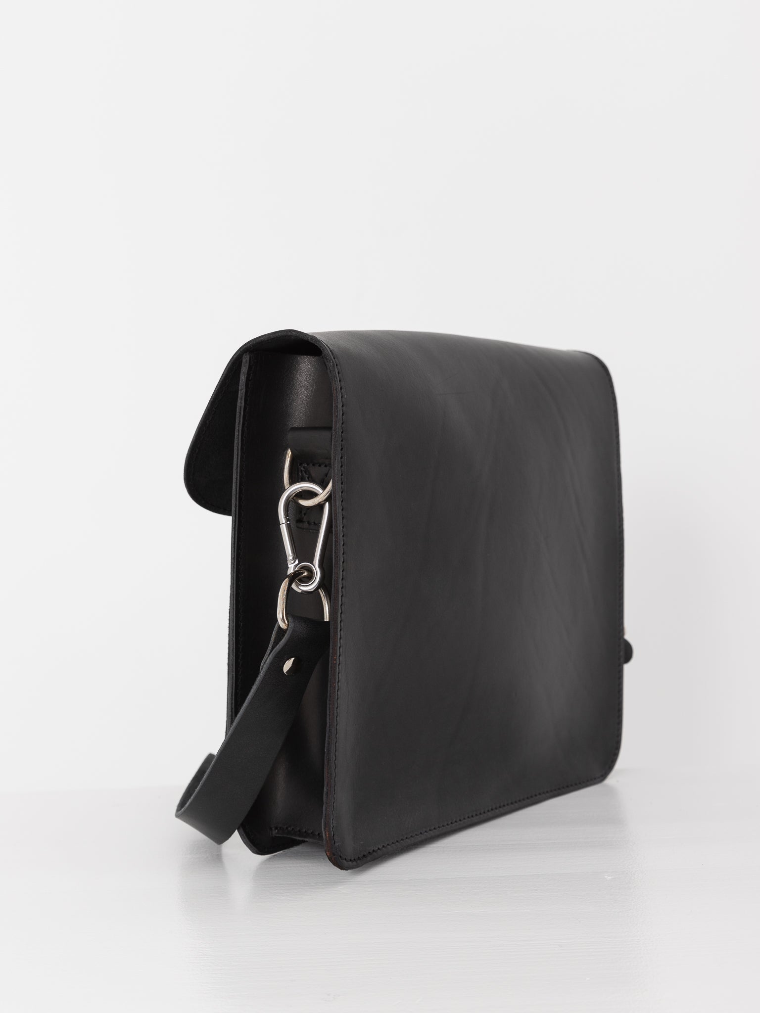 Guidi Crossbody Satchel CM8 in Black - GUIDI at Worthwhile - shop BAG