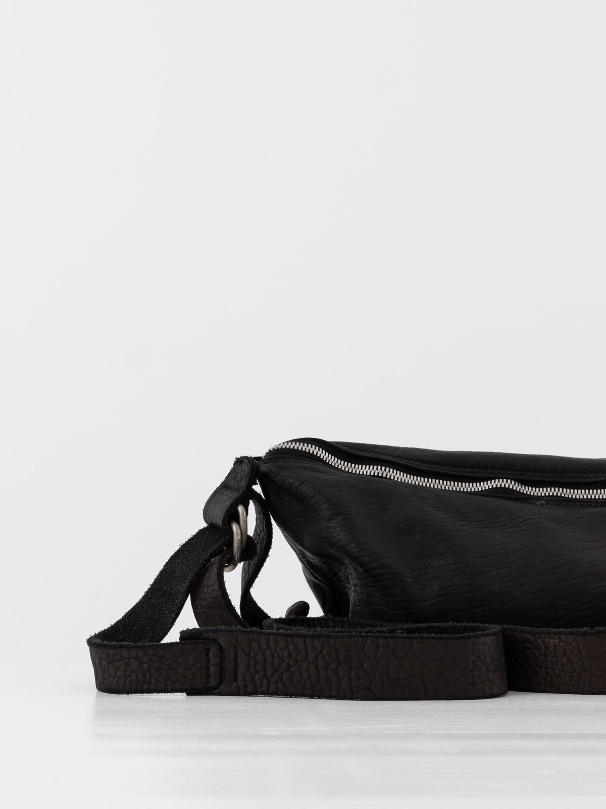 Guidi Crossbody Bag Q150 - GUIDI at Worthwhile - shop BAG