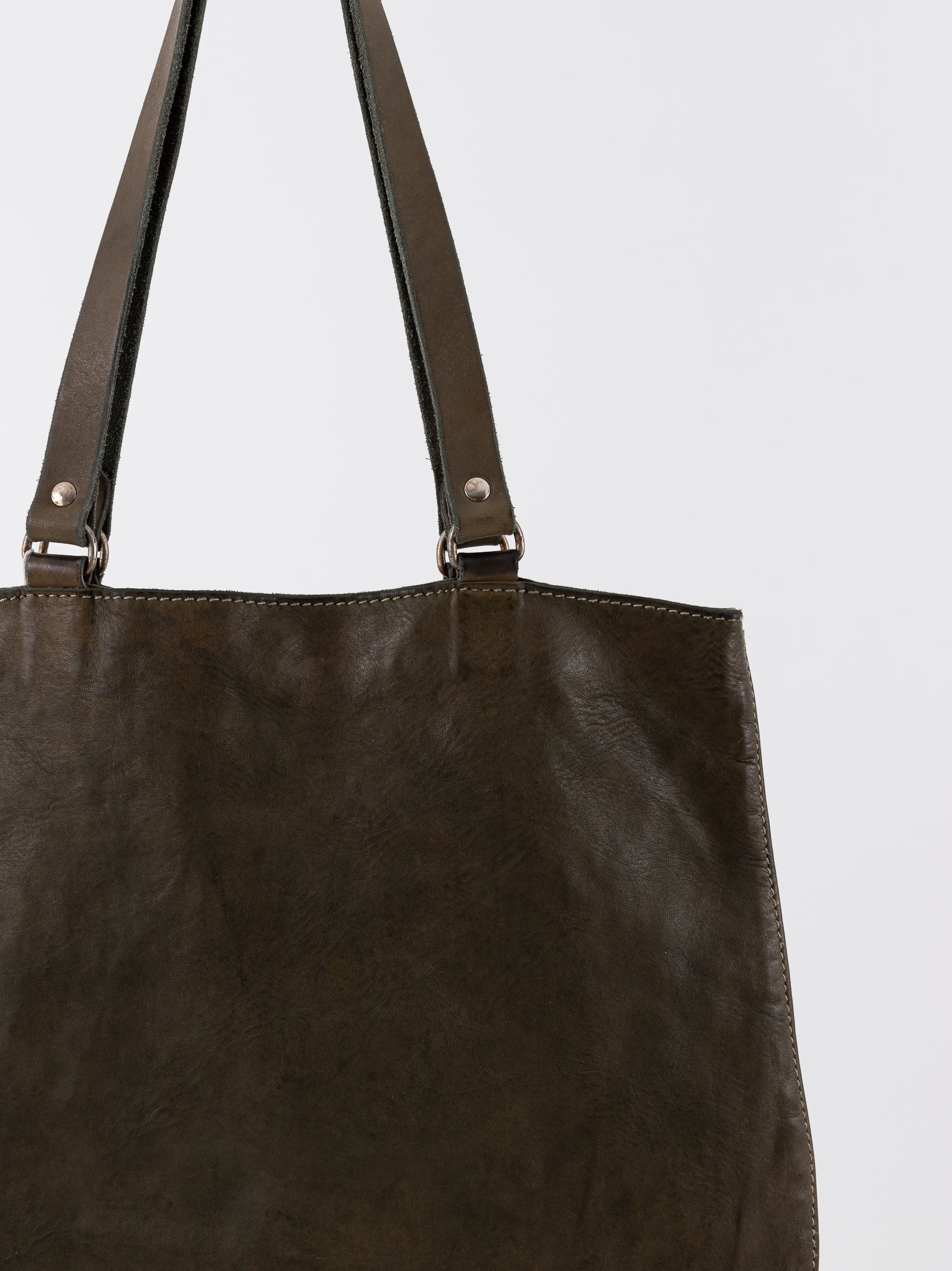 Guidi Shoulder Bag RH01 in Army Green - GUIDI at Worthwhile - shop BAG