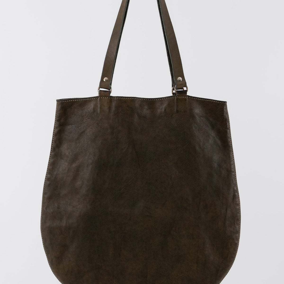 Guidi Shoulder Bag RH01 in Army Green at Worthwhile