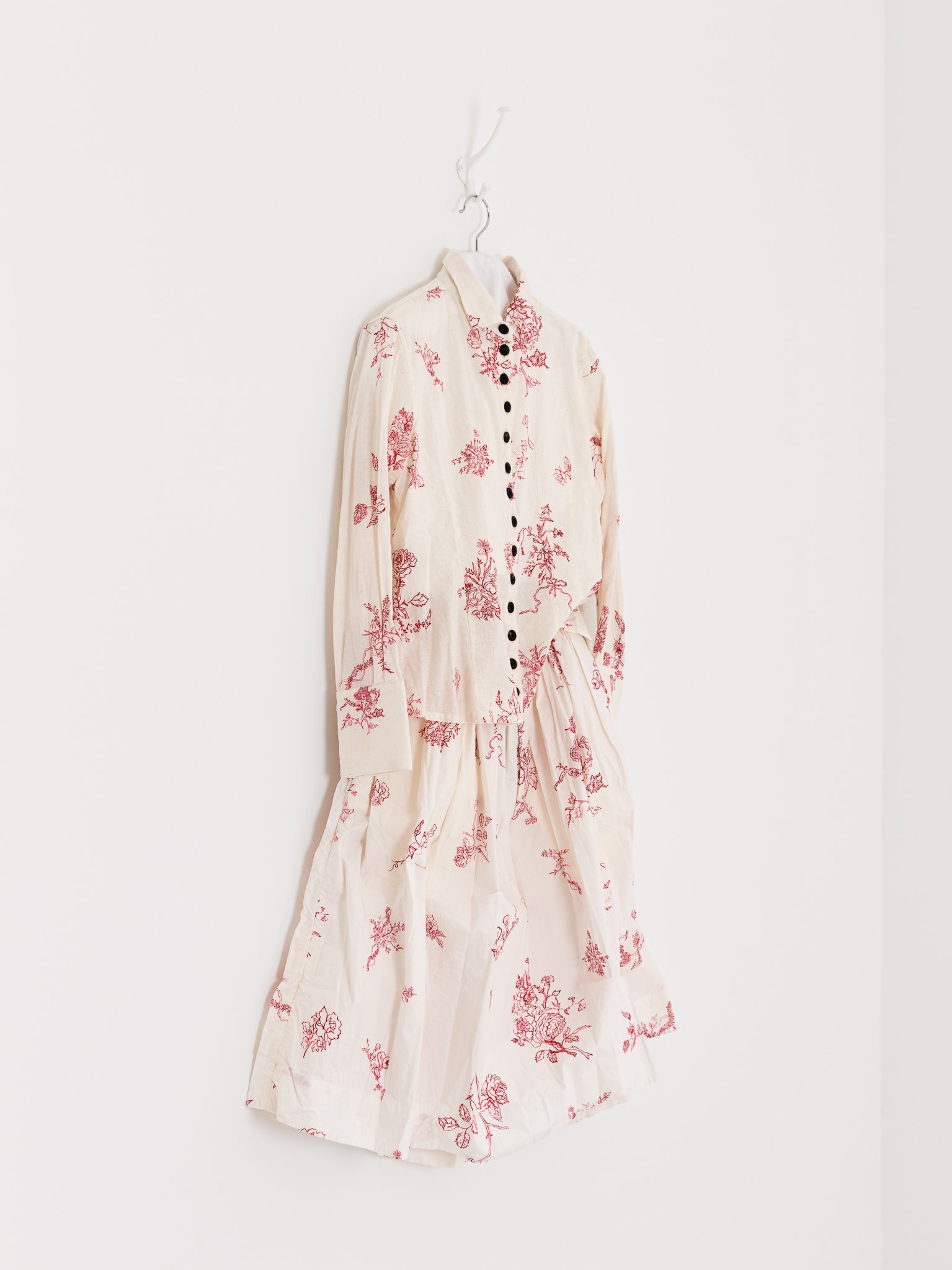 John Alexander Skelton Gather Skirt in White/Red - JOHN ALEXANDER SKELTON at Worthwhile - shop SKIRT