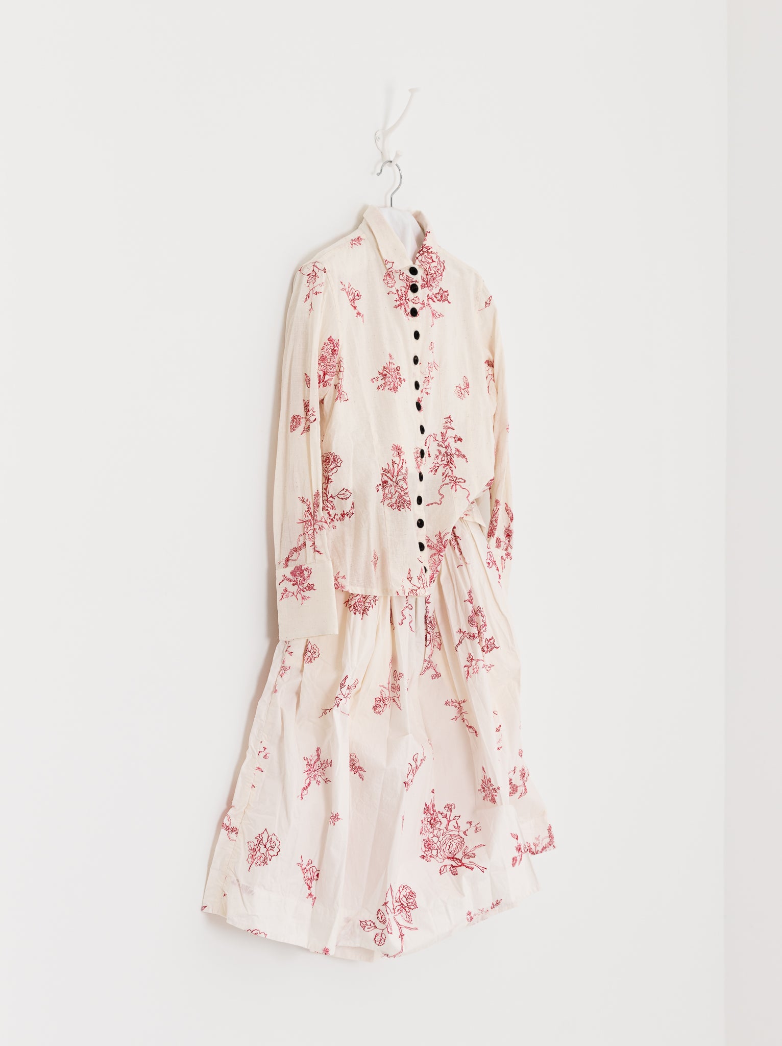 John Alexander Skelton Gather Skirt in White/Red - JOHN ALEXANDER SKELTON at Worthwhile - shop SKIRT