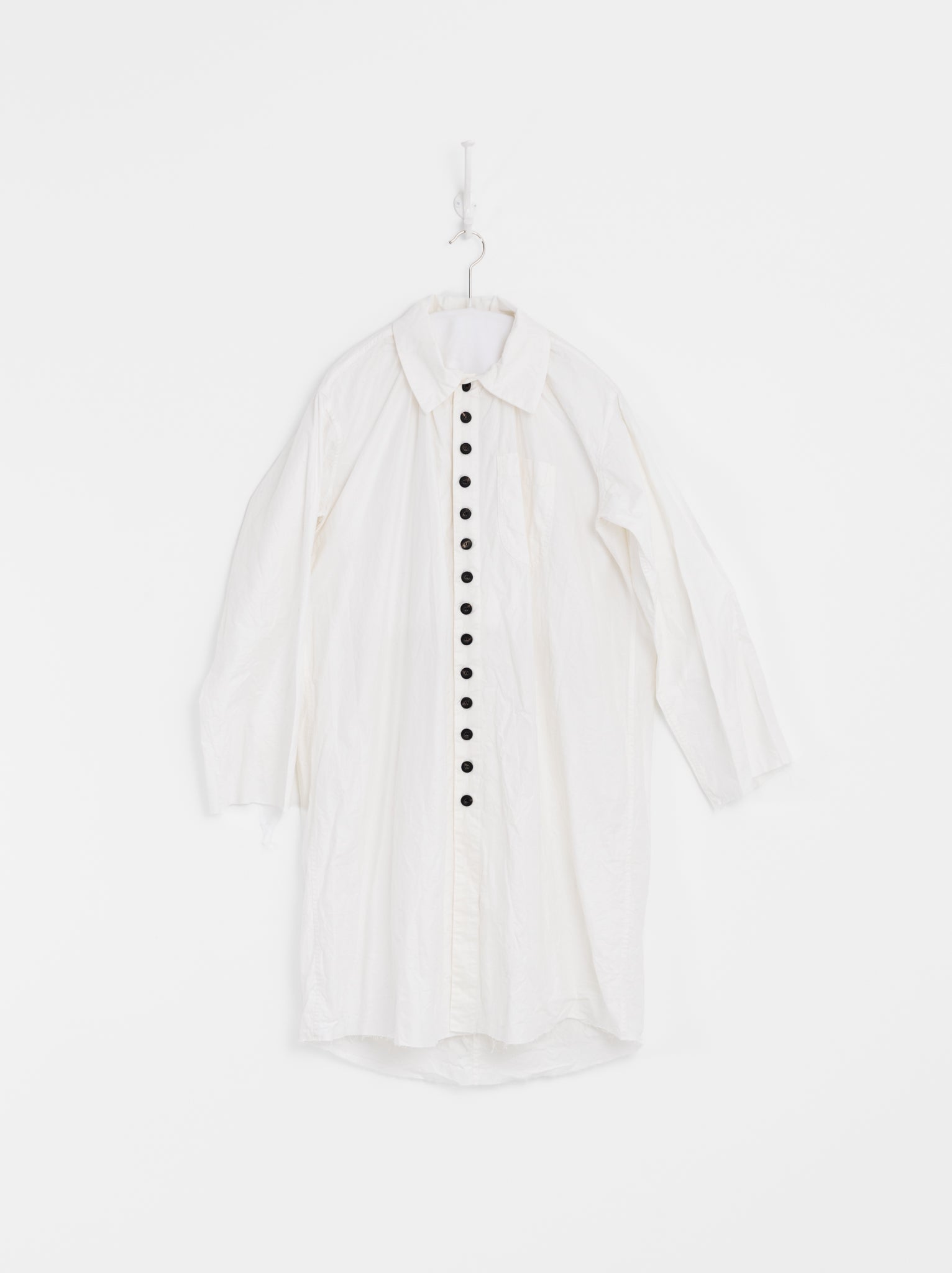 John Alexander Skelton Thespian Sleep Shirt in White - JOHN ALEXANDER SKELTON at Worthwhile - shop TOP