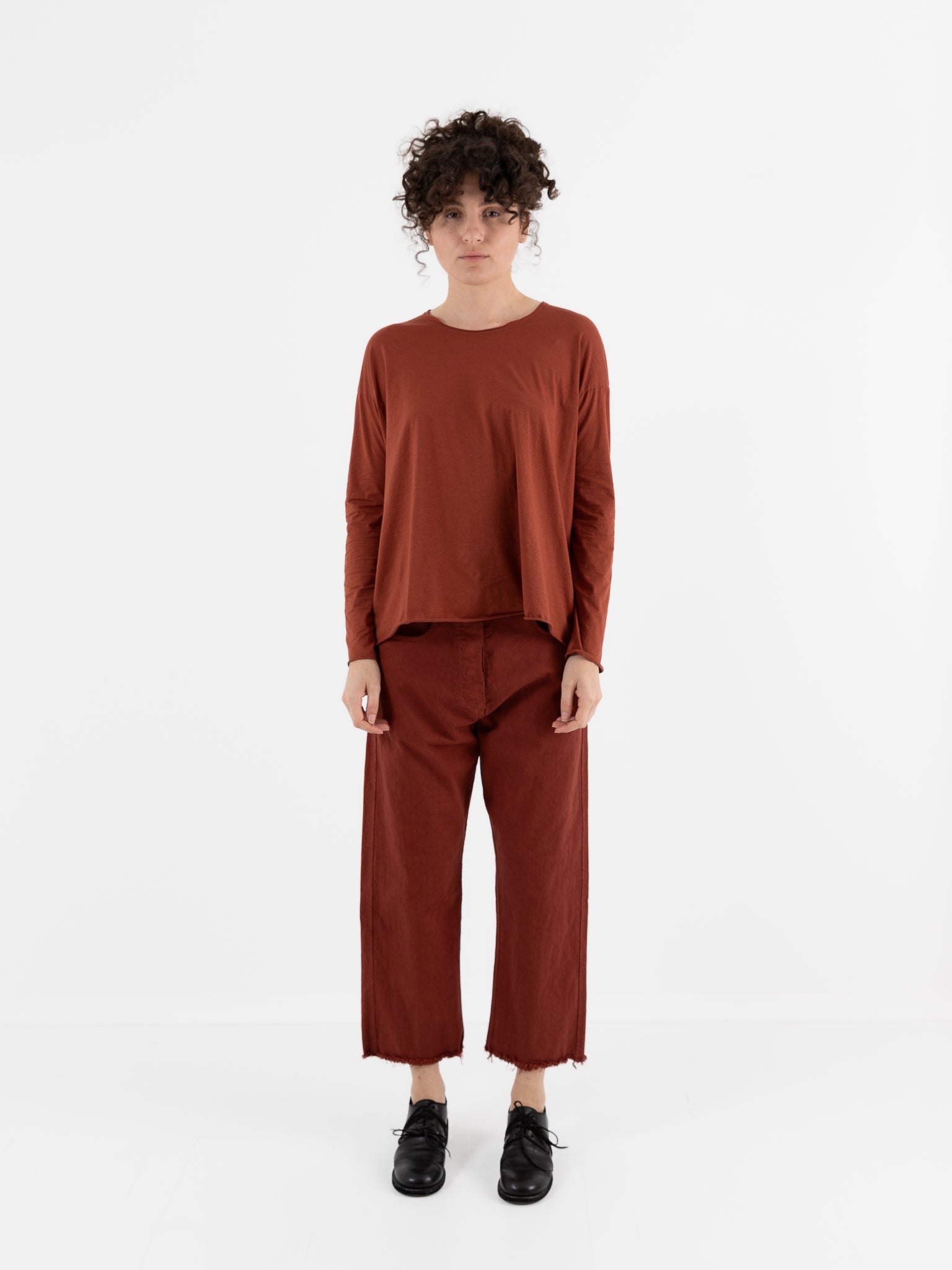 Serienumerica Boxy Tee in Amaranto - SERIE NUMERICA at Worthwhile - shop TOP