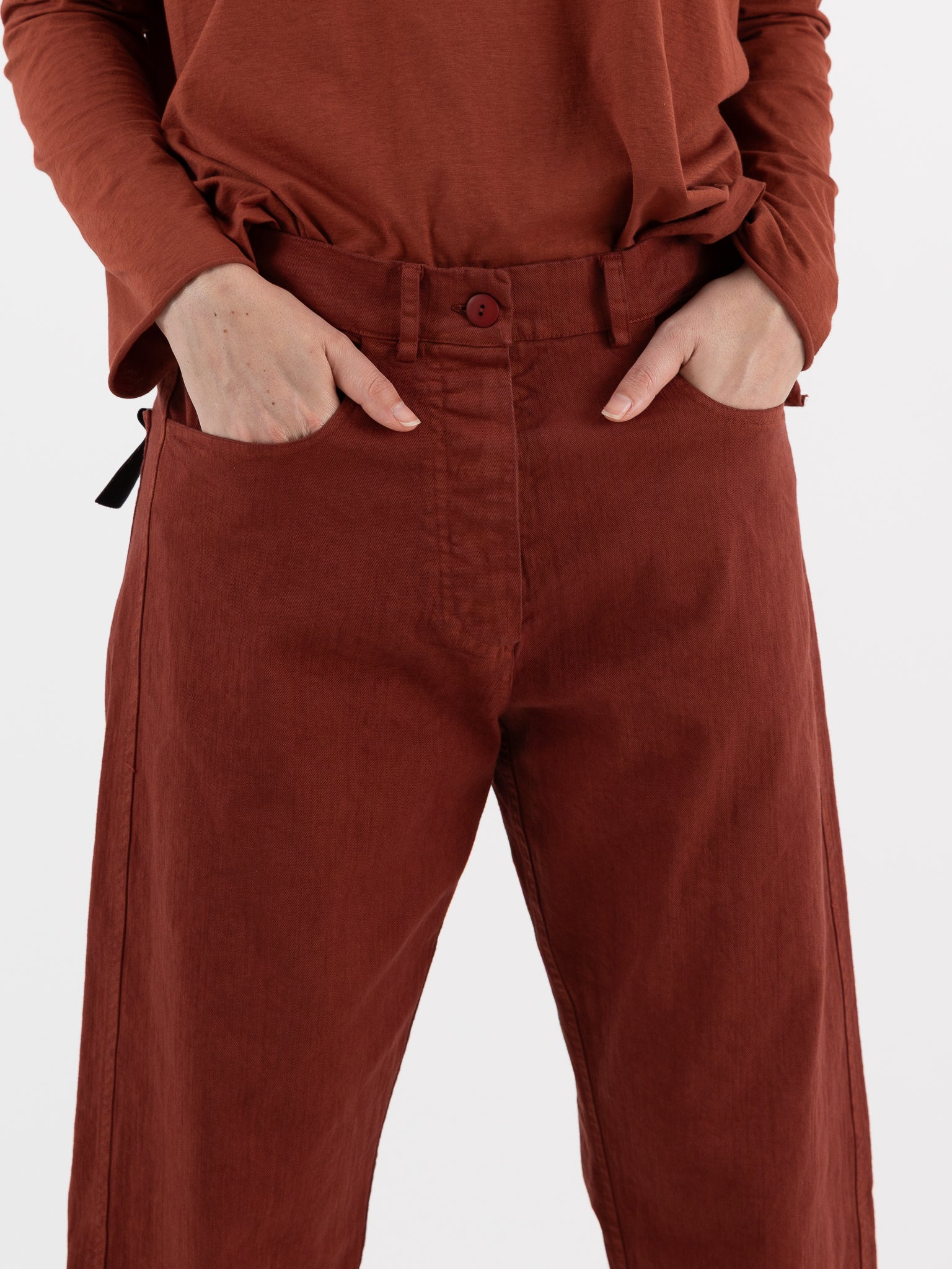 Serienumerica 5 Pocket Pant in Amaranto - SERIE NUMERICA at Worthwhile - shop PANT