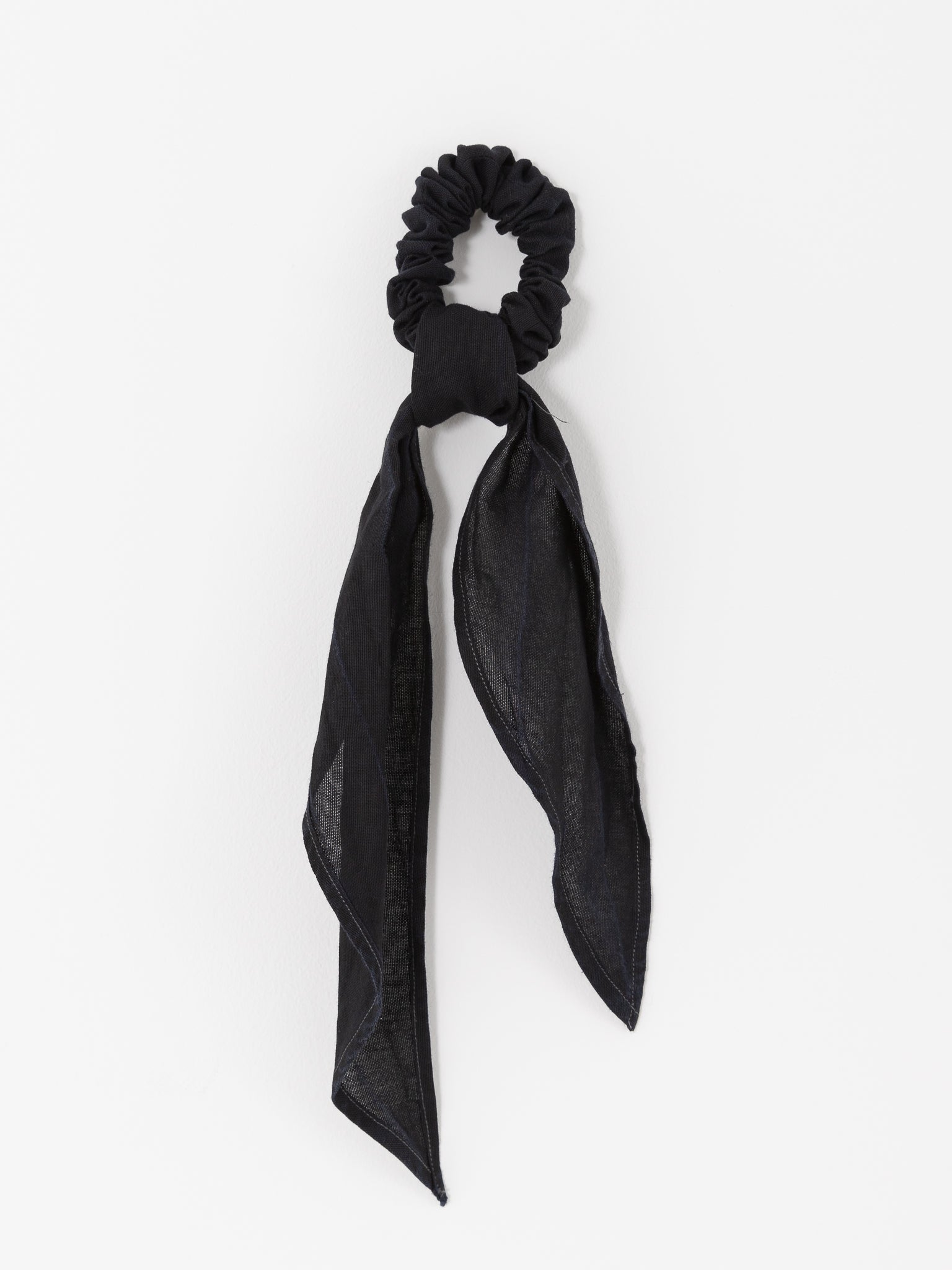 Atelier Suppan Chouchou, Black Linen - Worthwhile