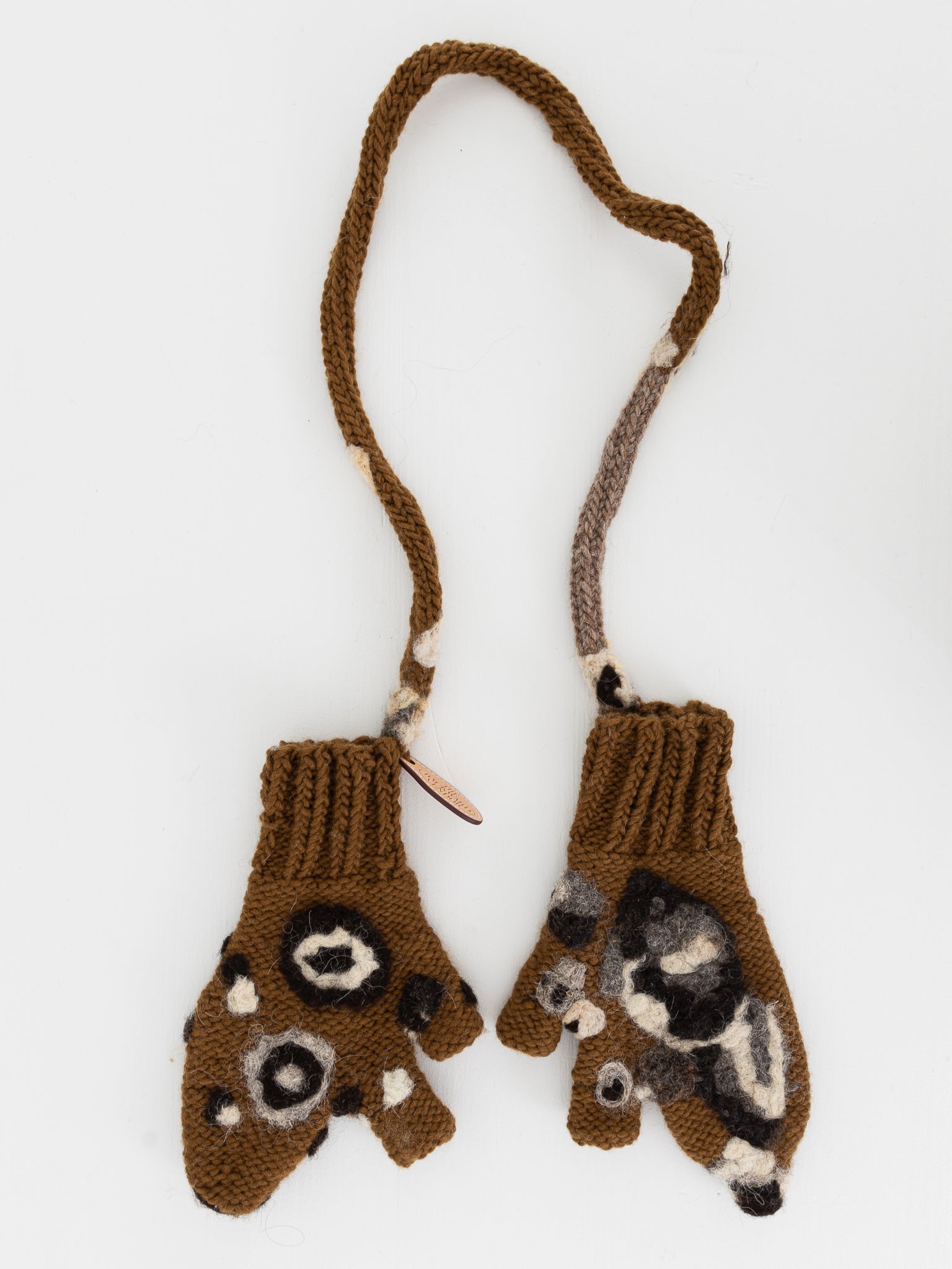 The Backward Vendor Field Gloves, No. 2 - THE BACKWARD VENDOR at Worthwhile - shop GLOVES