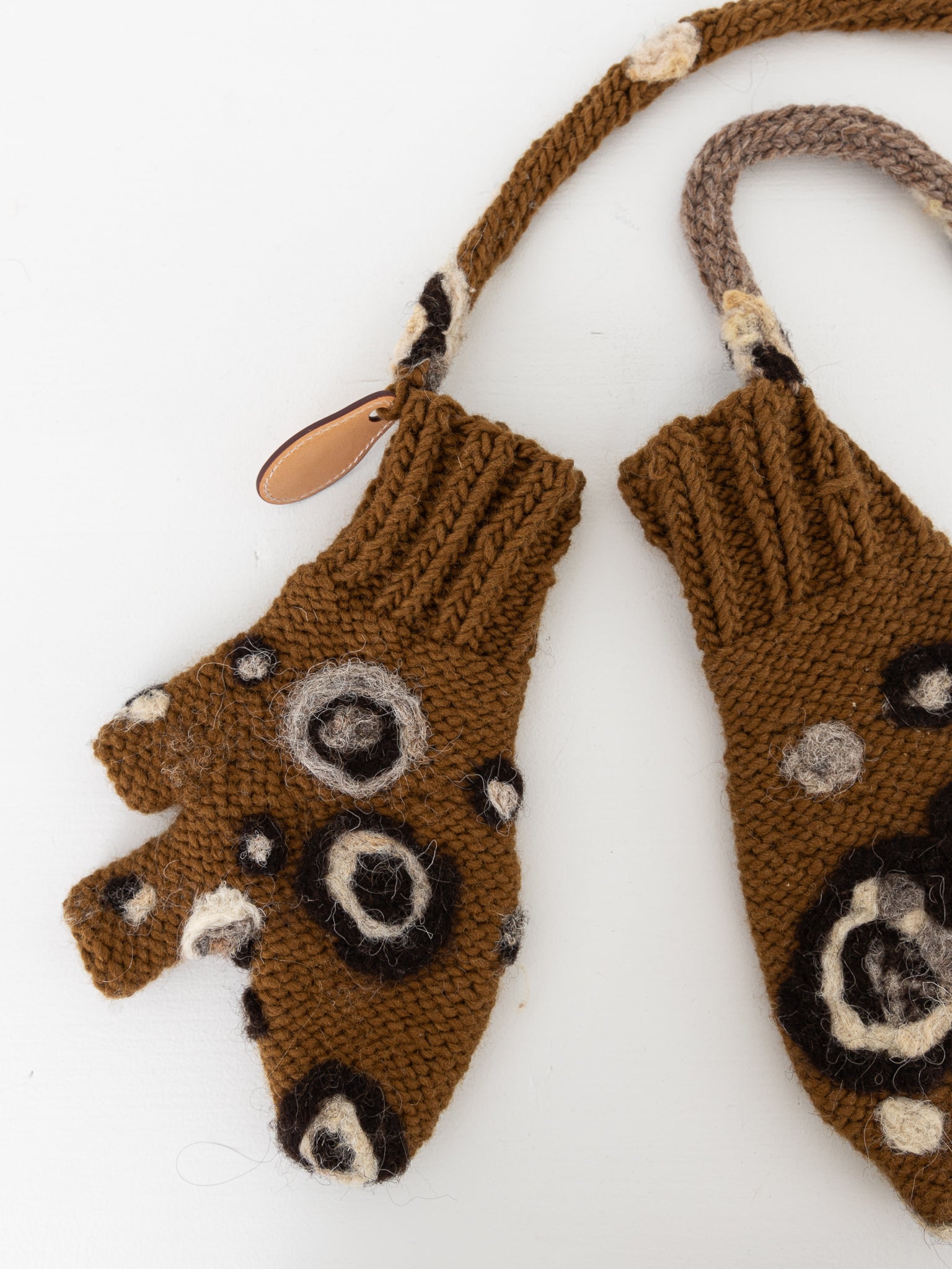 The Backward Vendor Field Gloves, No. 2 - THE BACKWARD VENDOR at Worthwhile - shop GLOVES