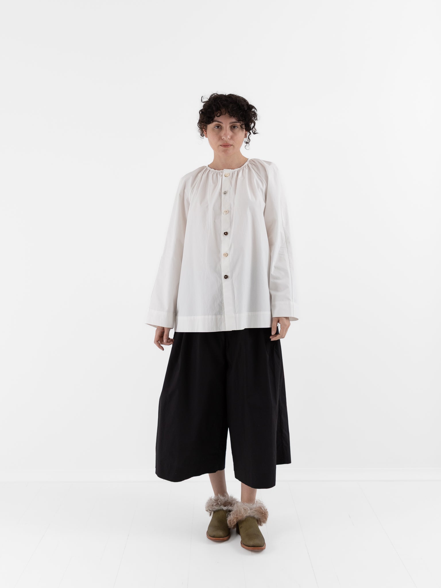 The Backward Vendor Float Trousers in Black - THE BACKWARD VENDOR at Worthwhile - shop TOP