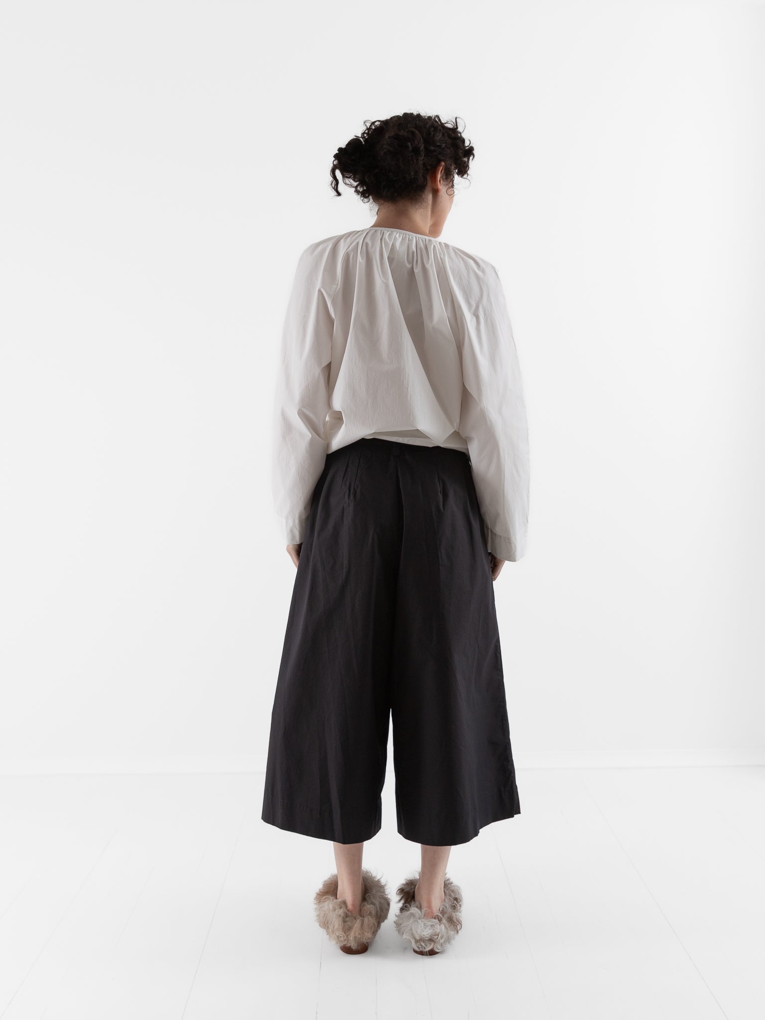 The Backward Vendor Float Trousers in Black - THE BACKWARD VENDOR at Worthwhile - shop TOP