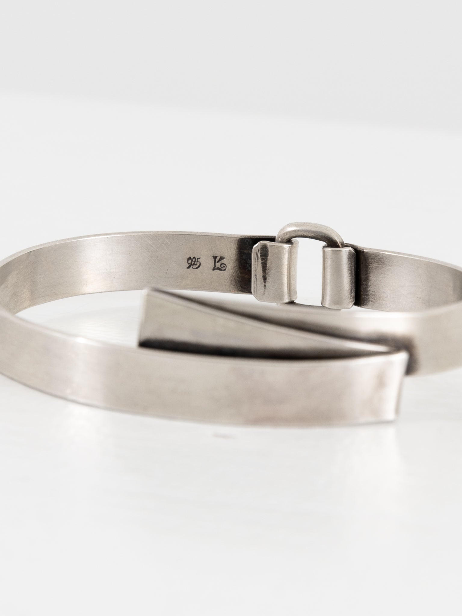 Werkstatt:München Band Bracelet Folded - WERKSTATT:MUNCHEN at Worthwhile - shop BRACELETS