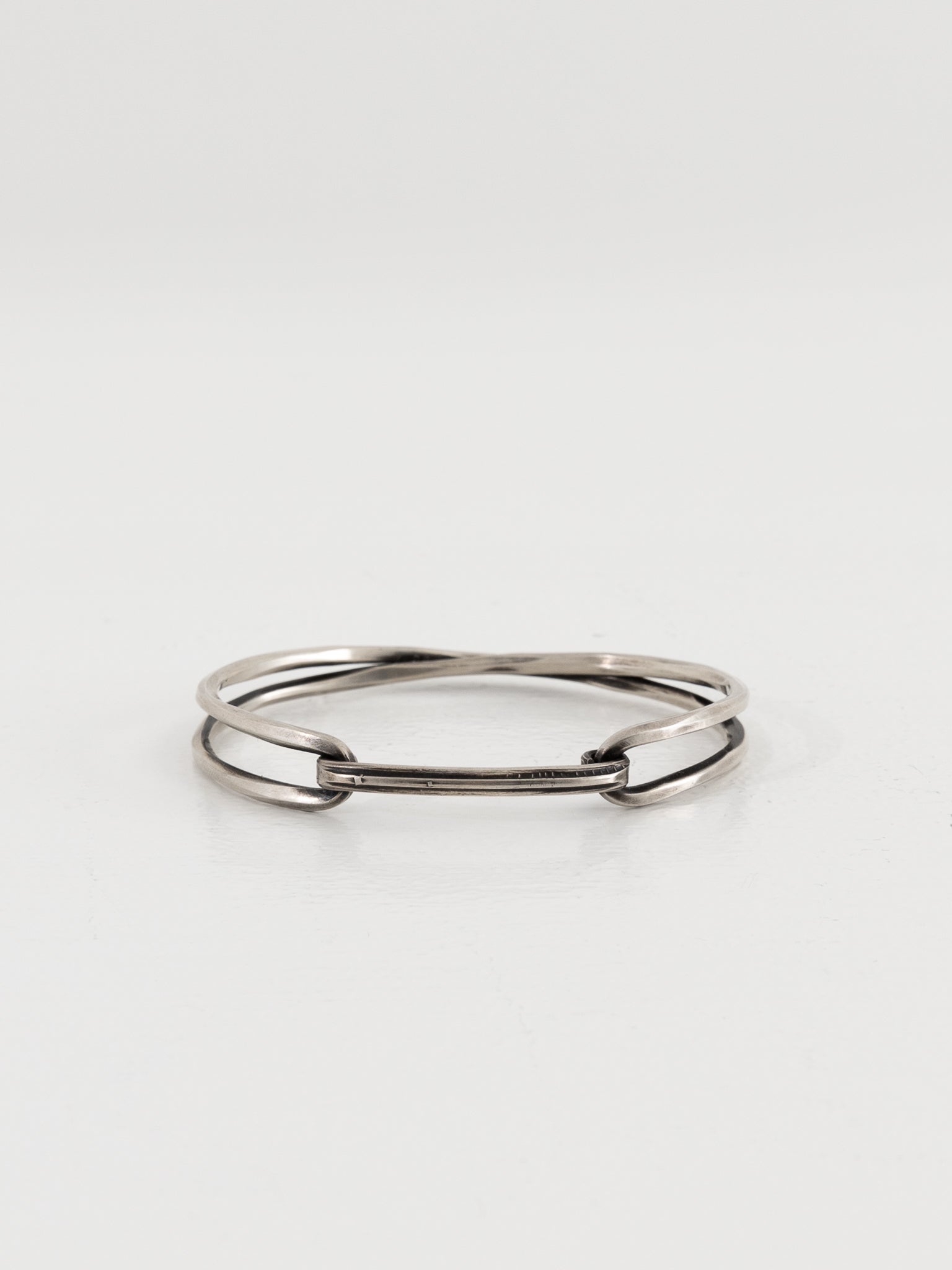 Werkstatt:München Bracelet Crossed - WERKSTATT:MUNCHEN at Worthwhile - shop BRACELETS