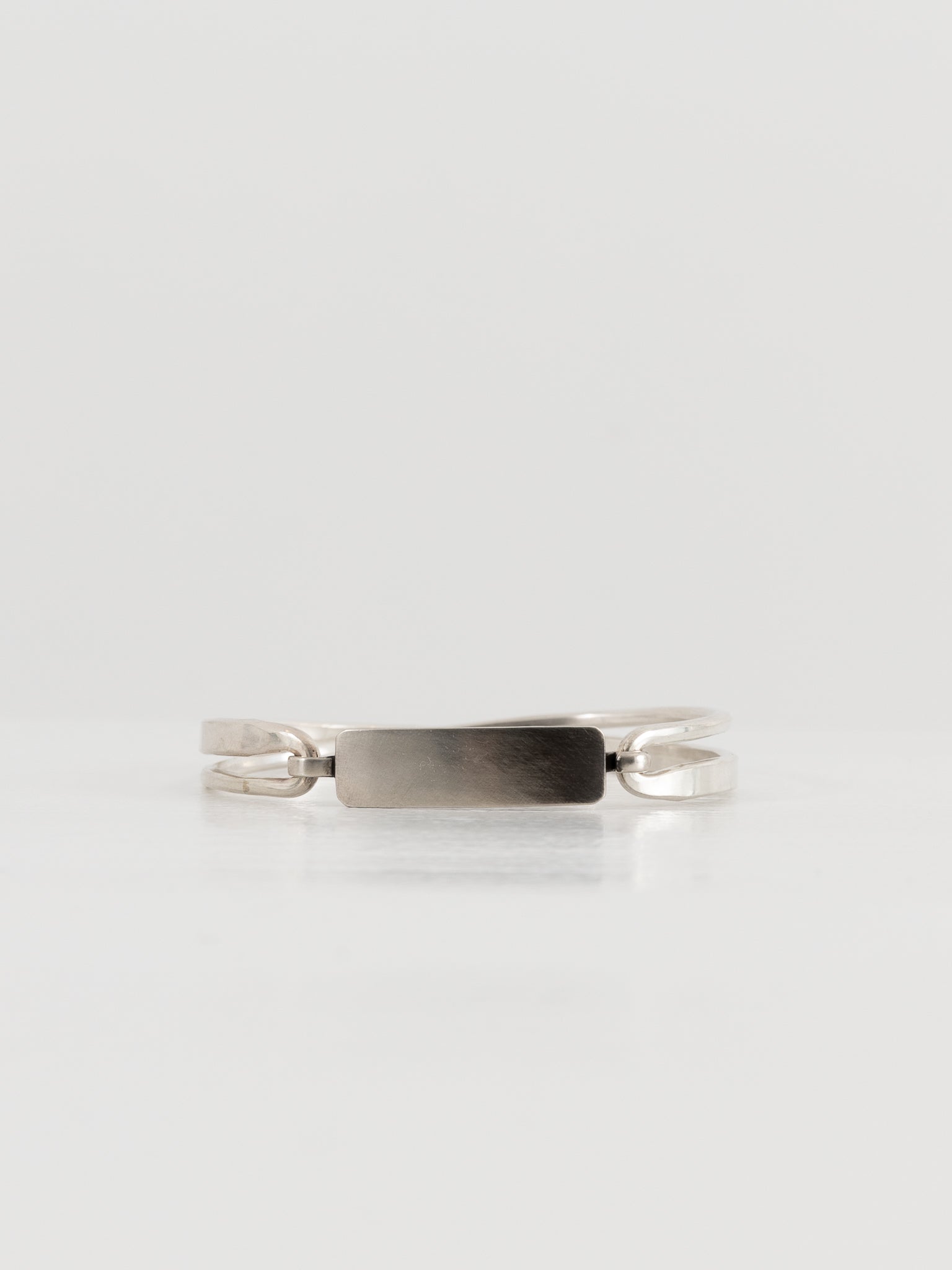Werkstatt:München Bracelet Flat Crossed - WERKSTATT:MUNCHEN at Worthwhile - shop BRACELETS