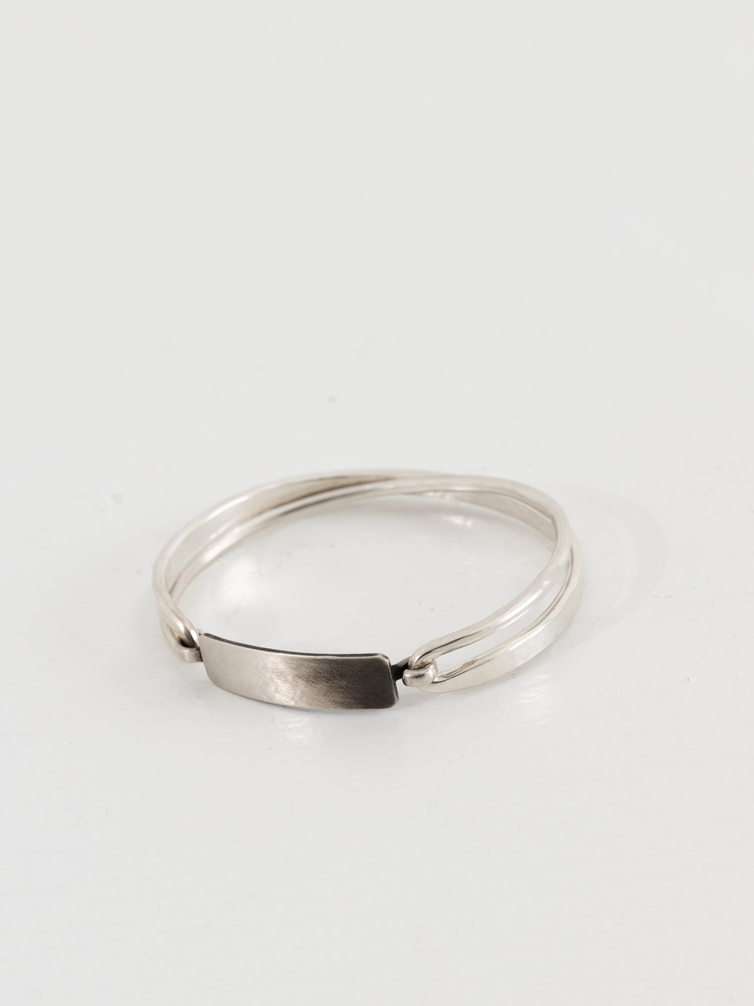 Werkstatt:München Bracelet Flat Crossed - WERKSTATT:MUNCHEN at Worthwhile - shop BRACELETS