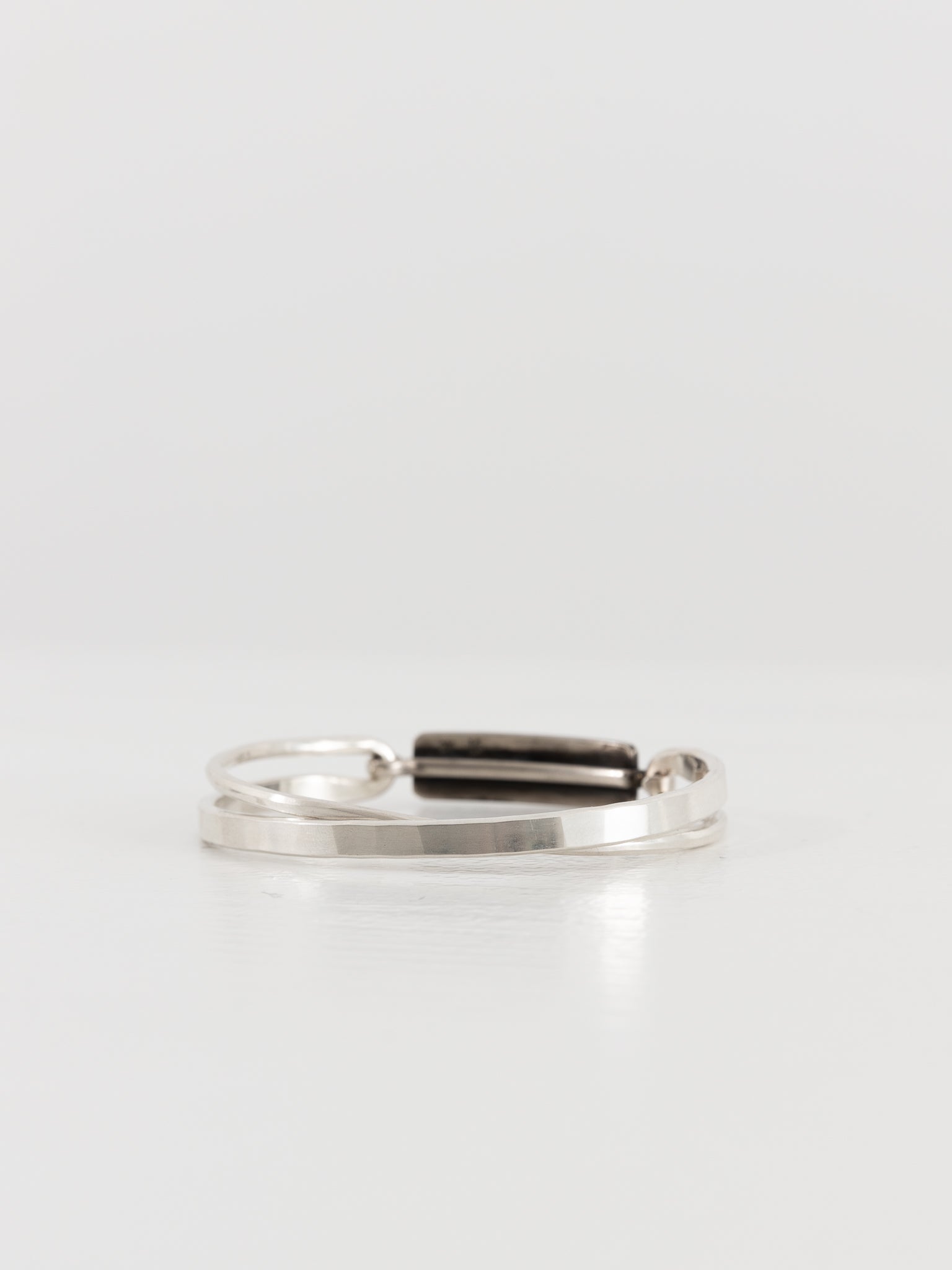 Werkstatt:München Bracelet Flat Crossed - WERKSTATT:MUNCHEN at Worthwhile - shop BRACELETS