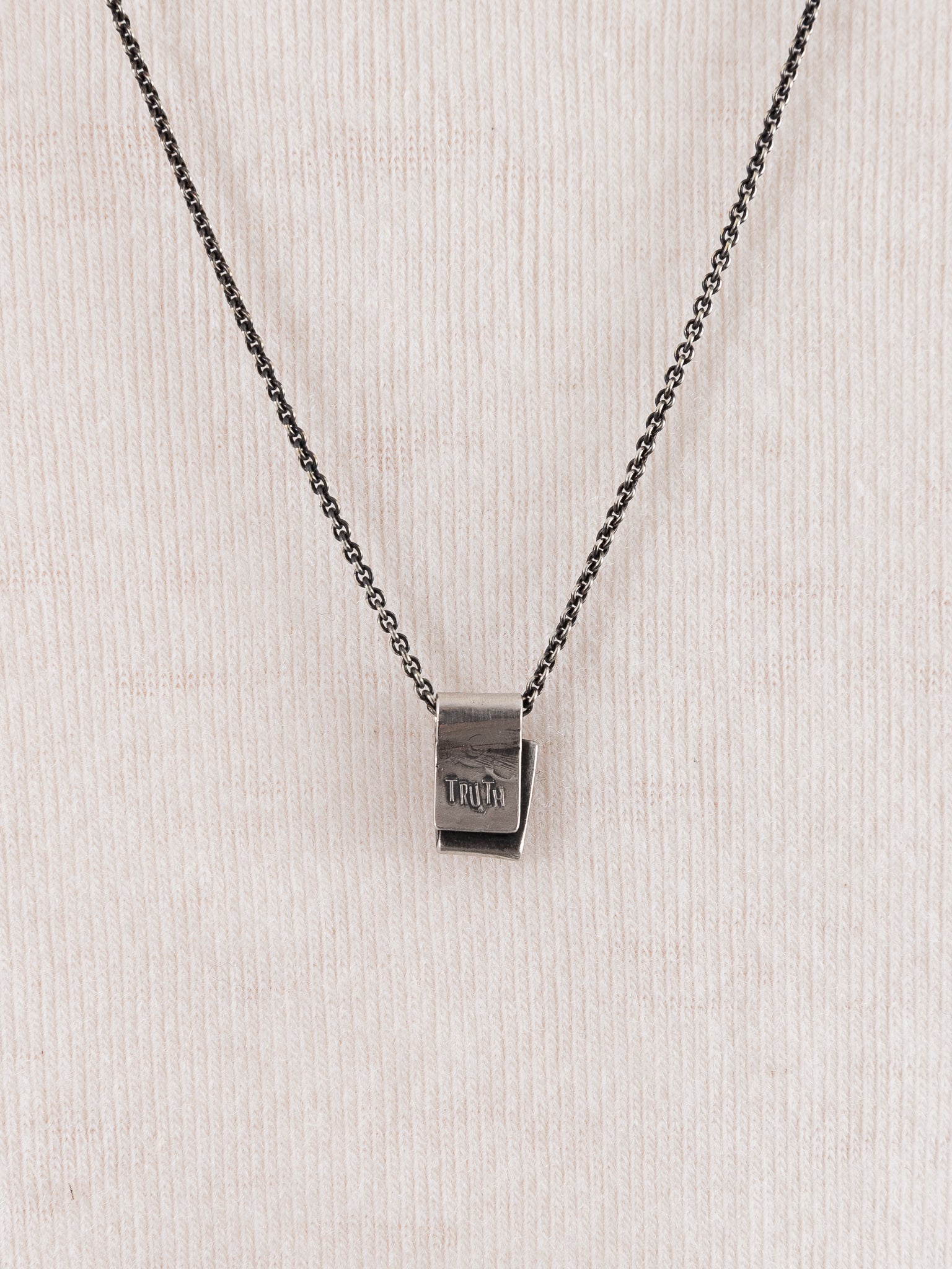 Werkstatt:München Necklace Mini Truth - WERKSTATT:MUNCHEN at Worthwhile - shop NECKLACES