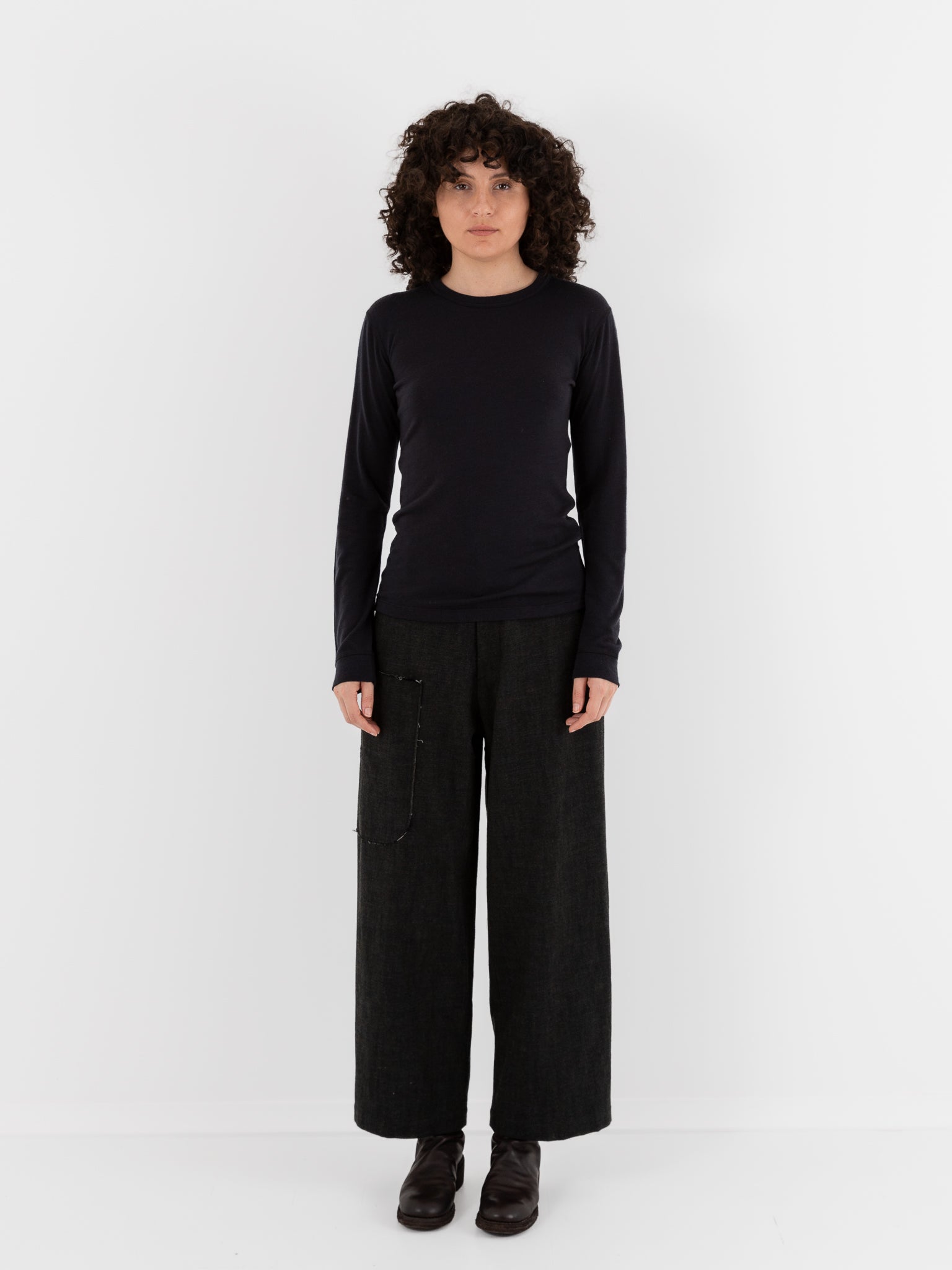 Wright + Doyle Tee in Ebony - WRIGHT + DOYLE at Worthwhile - shop TOP