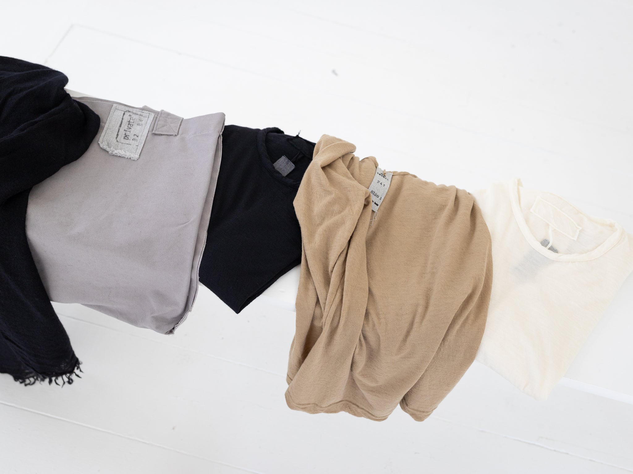 prïvate 02 04 // AW22 - Worthwhile