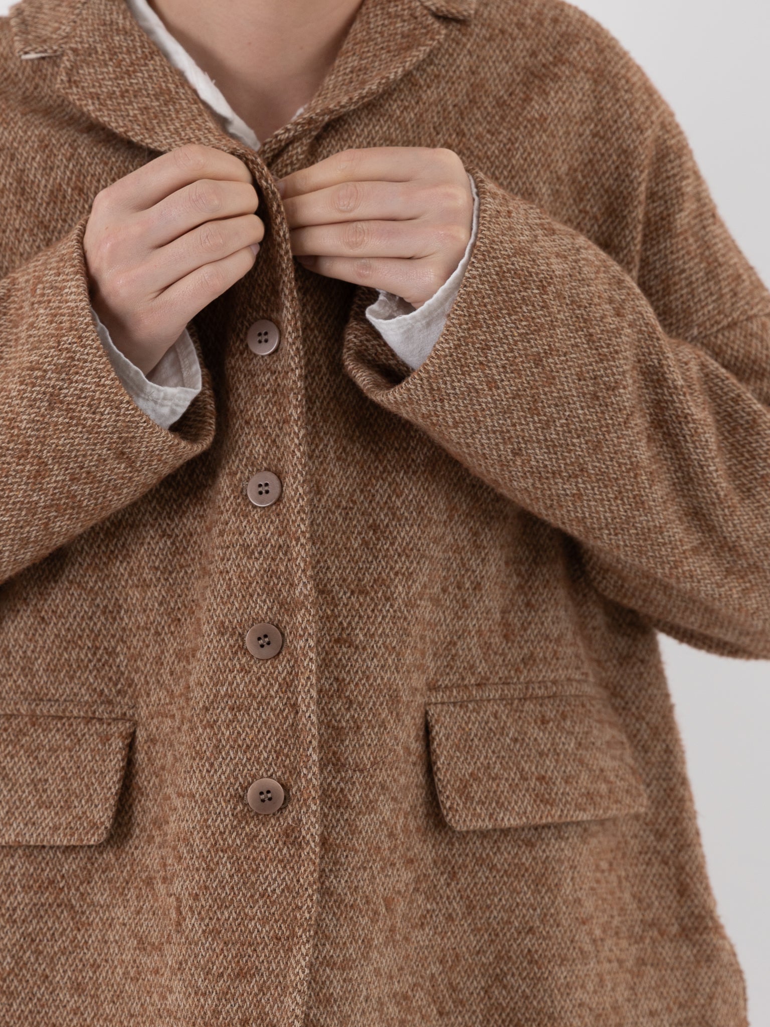 Album di Famiglia Loose Blazer PW in Honey - ALBUM DI FAMIGLIA at Worthwhile - shop JACKET