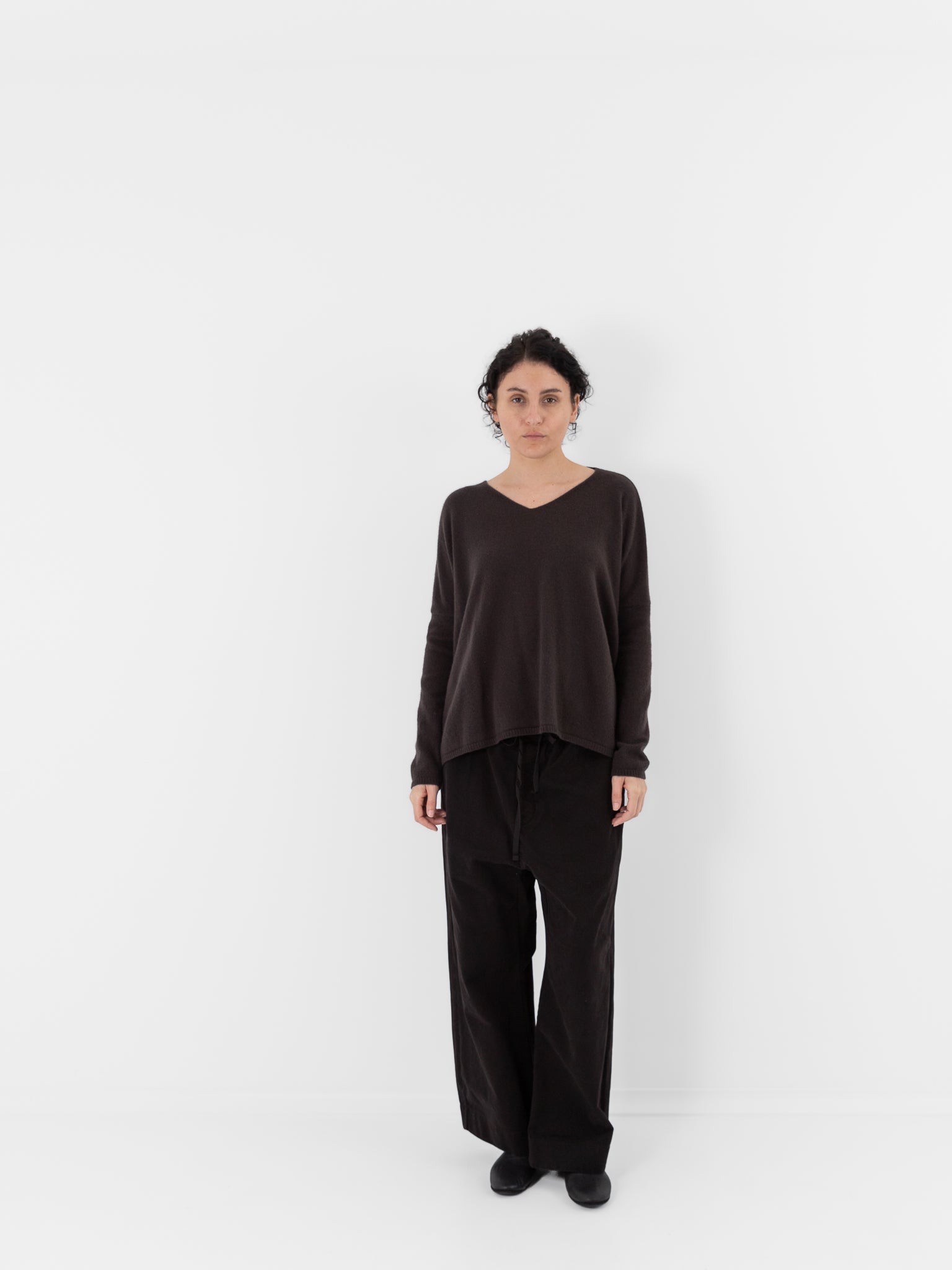 Album di Famiglia V Neck WS in Brown - ALBUM DI FAMIGLIA at Worthwhile - shop SWEATER