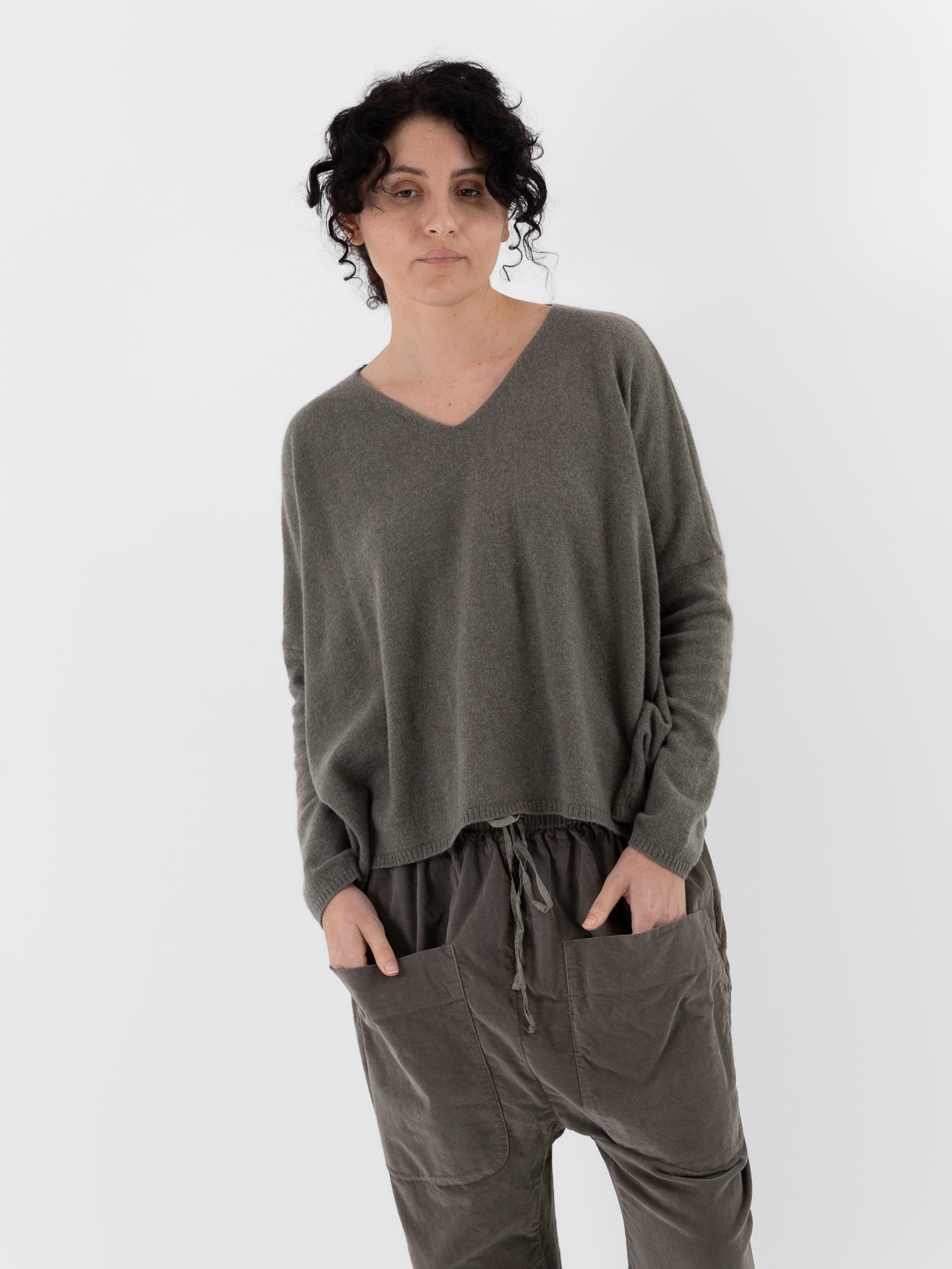 Album di Famiglia V Neck WS in Taupe - ALBUM DI FAMIGLIA at Worthwhile - shop SWEATER