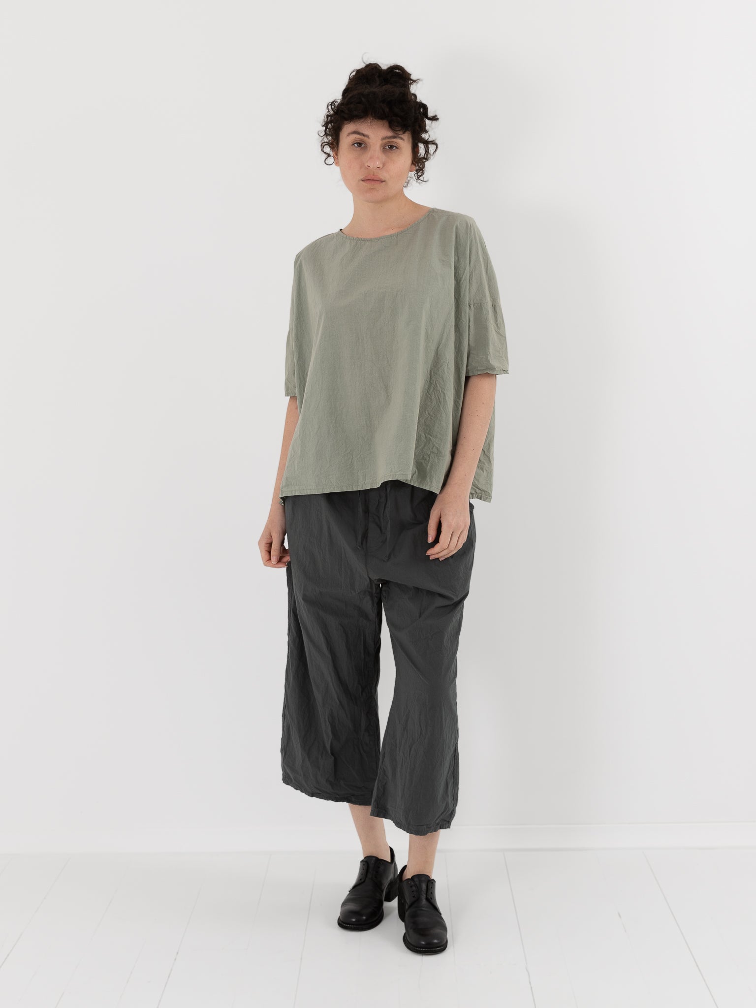 Album di Famiglia Wide & Short Trousers in Thyme TC - ALBUM DI FAMIGLIA at Worthwhile - shop PANT