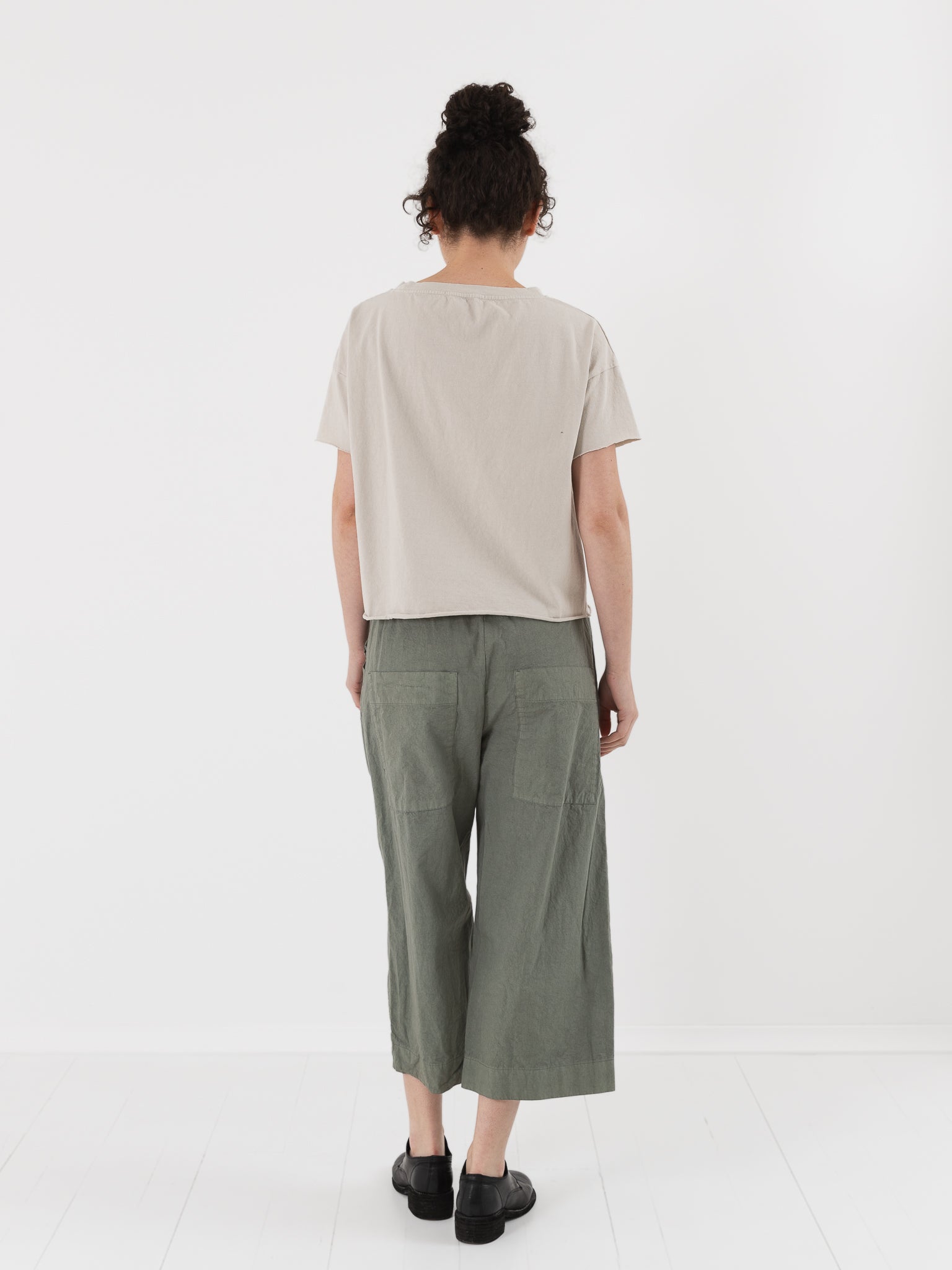 Album di Famiglia Wide & Short Trousers in Sage CC - ALBUM DI FAMIGLIA at Worthwhile - shop PANT