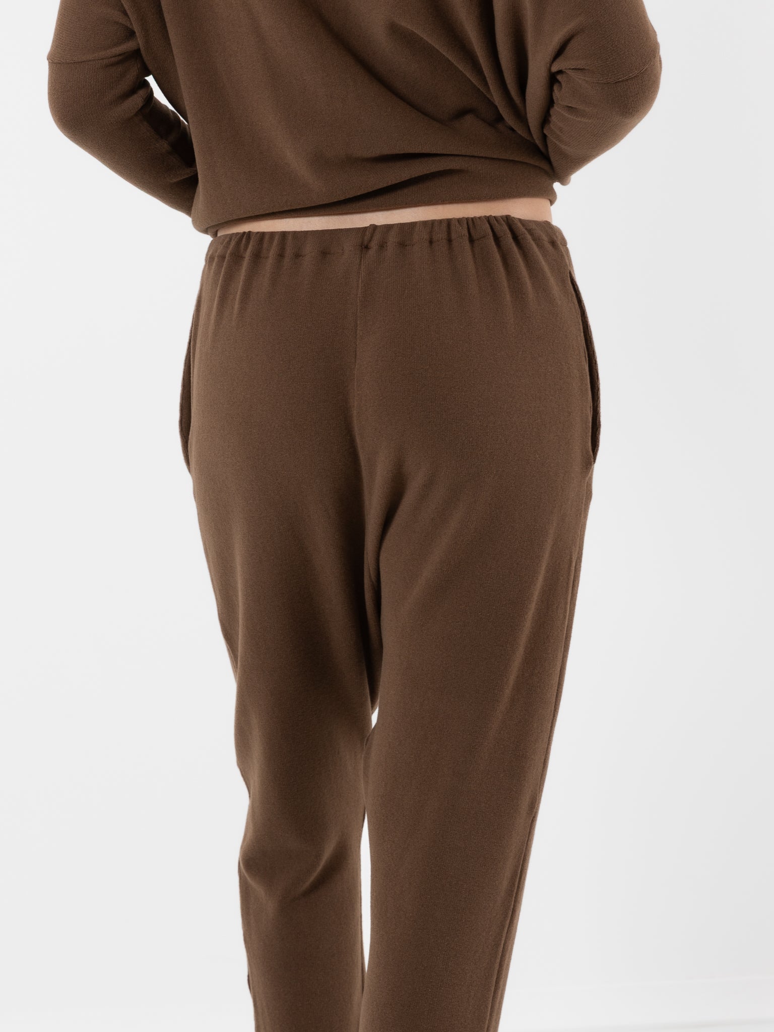 Album Di Famiglia New Basic Pant In Chestnut JP at Worthwhile