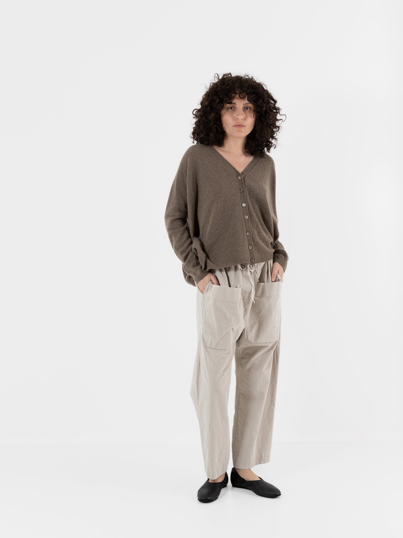 ALBAM DI FAMIGLIA ベルベットパンツ rennes — Album di Famiglia | Velvet Wide & Short Trousers in Coffee