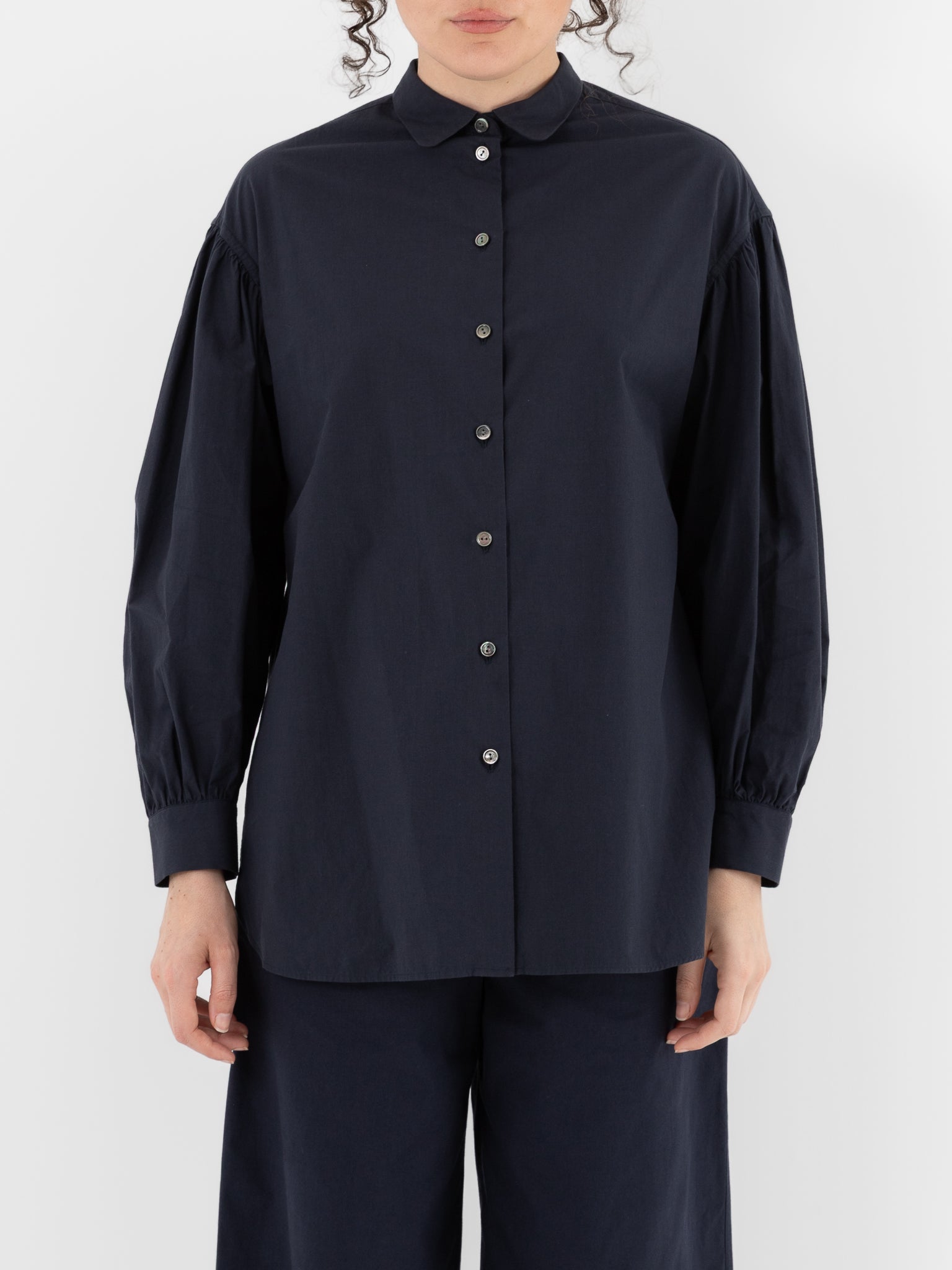 Arts & Science Bulky Gather Shirt in Navy - ARTS & SCIENCE at Worthwhile - shop Unclassified