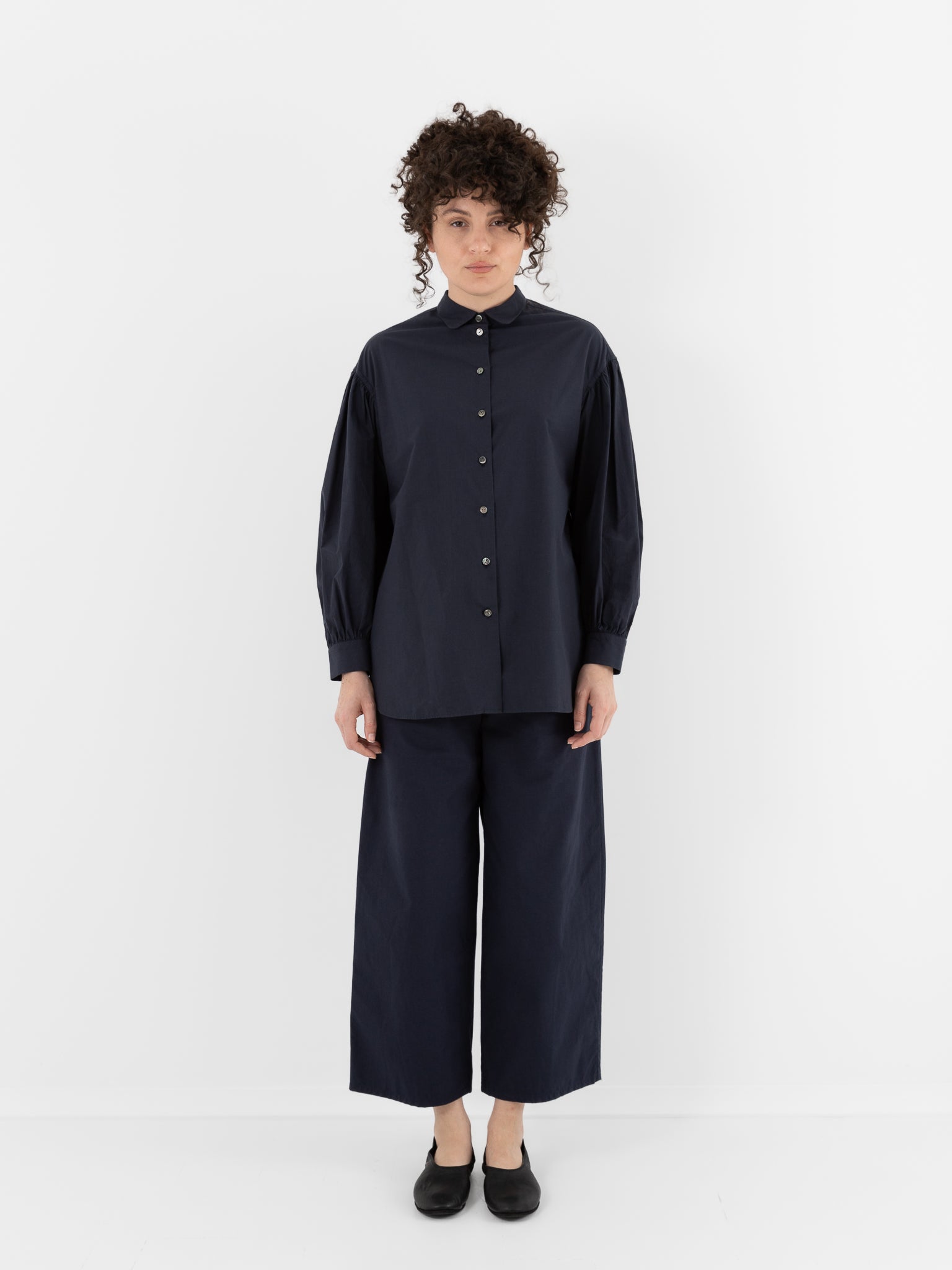 Arts & Science Bulky Gather Shirt in Navy - ARTS & SCIENCE at Worthwhile - shop Unclassified