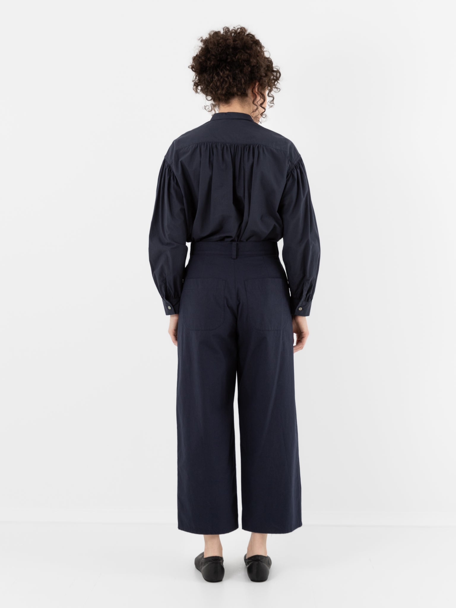 Arts & Science Bulky Chinos Pants in Navy - ARTS & SCIENCE at Worthwhile - shop PANT