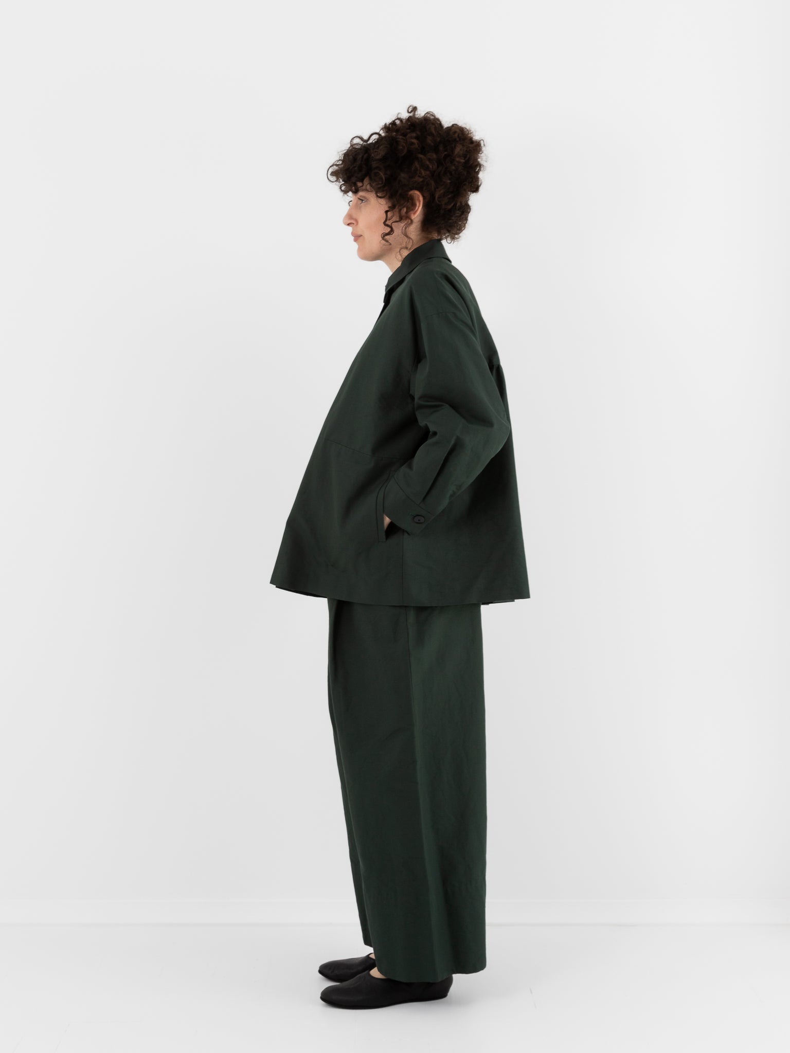 Arts & Science Back Gather Shirt Jacket in Dark Forest Green - ARTS & SCIENCE at Worthwhile - shop JACKET