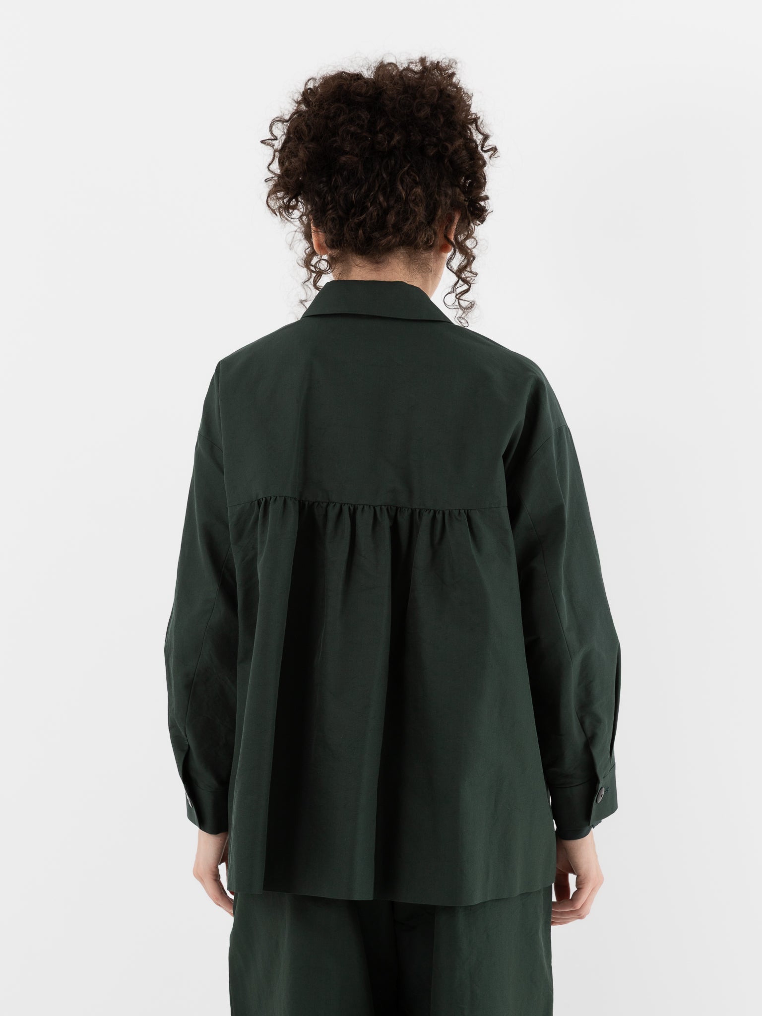 Arts & Science Back Gather Shirt Jacket in Dark Forest Green - ARTS & SCIENCE at Worthwhile - shop JACKET