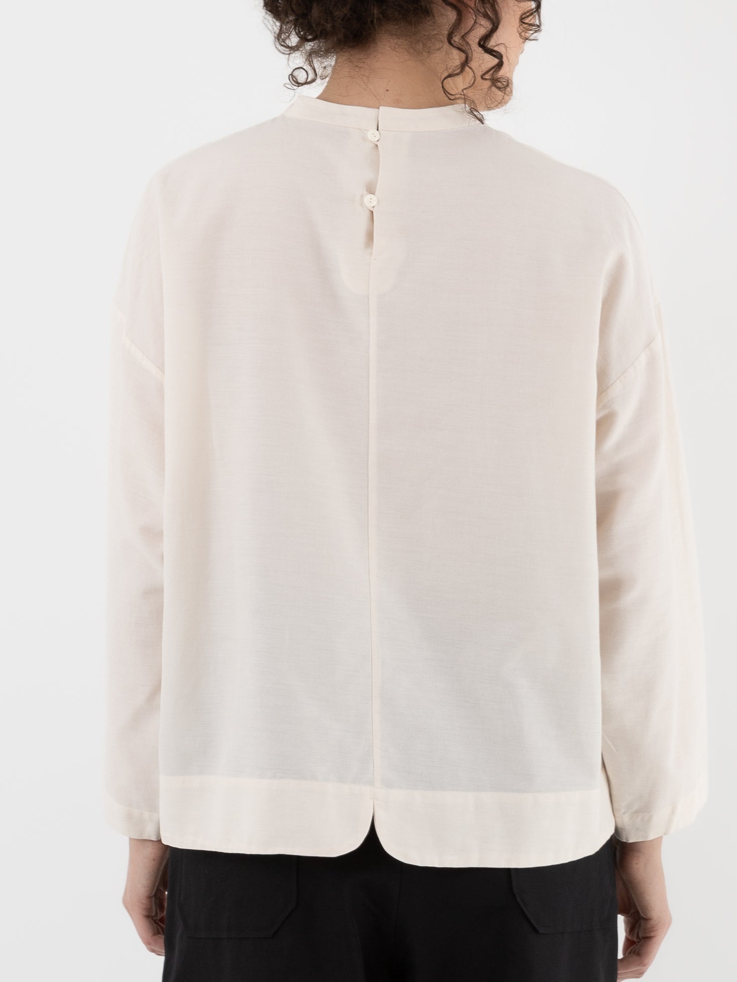 Arts & Science Bulky Slip - On Blouse in Ivory - ARTS & SCIENCE at Worthwhile - shop TOP