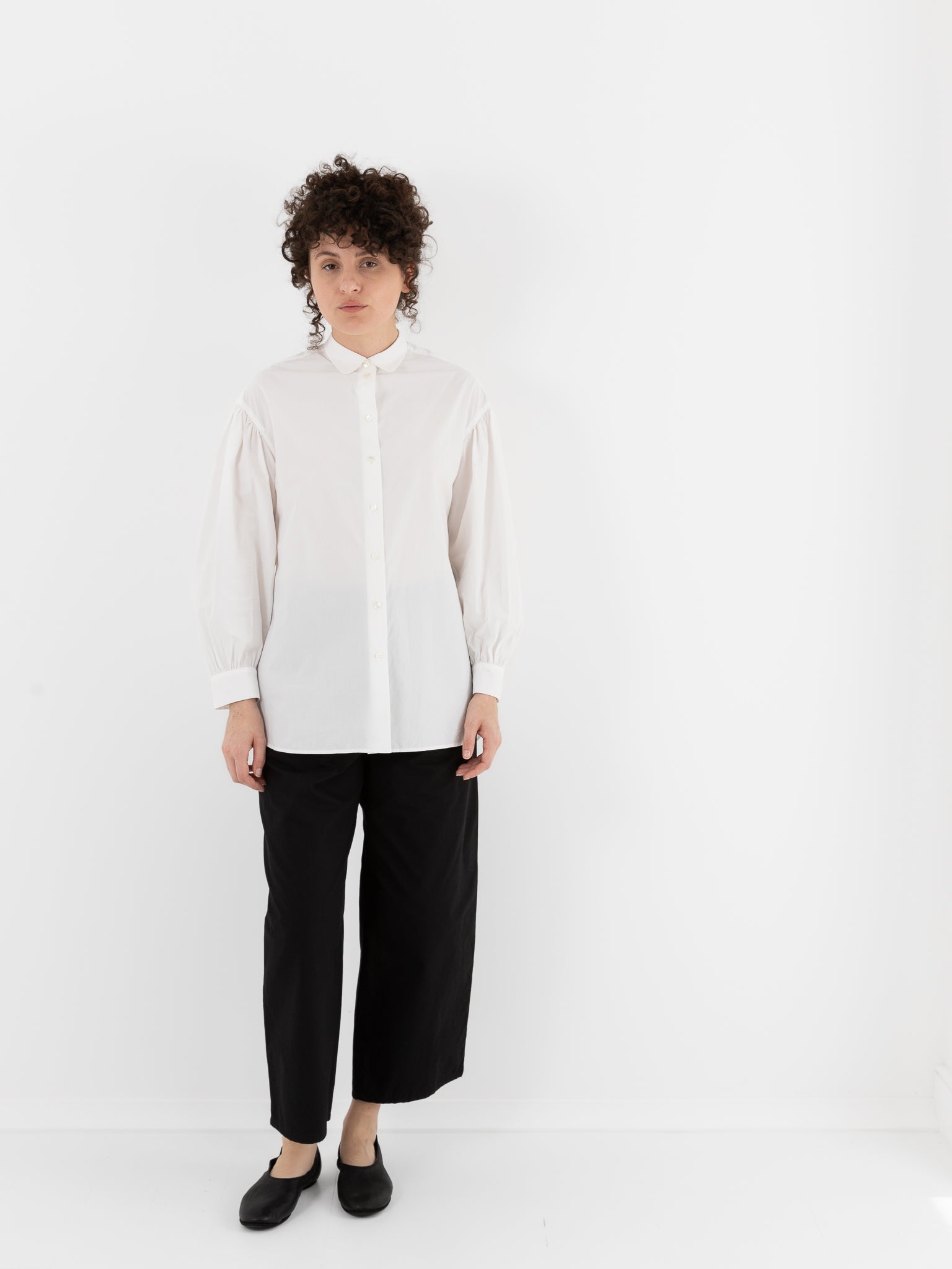 Arts & Science Bulky Gather Shirt in Off White - ARTS & SCIENCE at Worthwhile - shop Unclassified