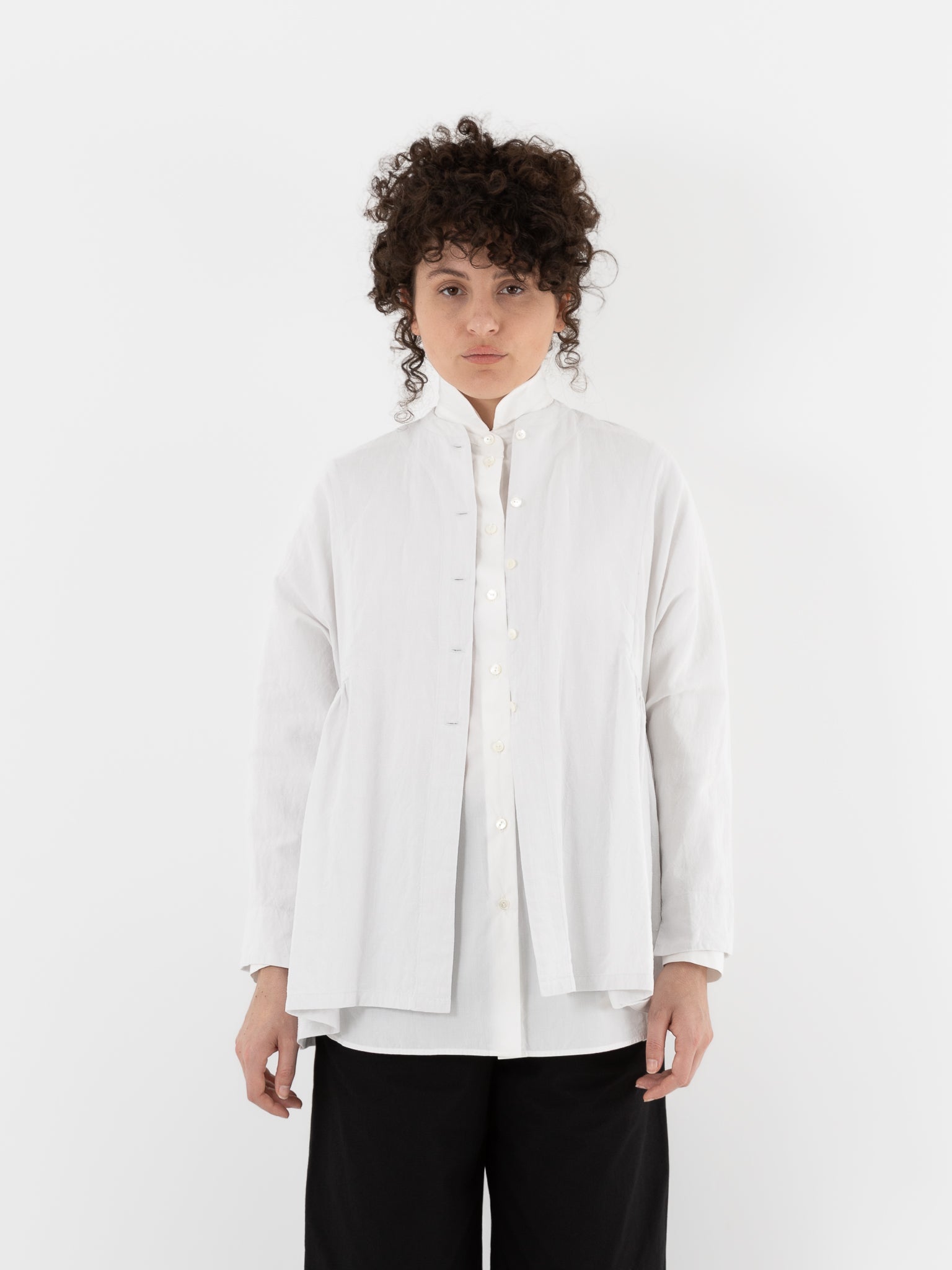 Arts & Science Side Gather Blouse in Vintage White - ARTS & SCIENCE at Worthwhile - shop TOP